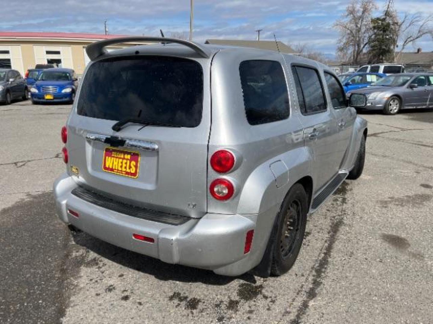 2006 Chevrolet HHR LT (3GNDA23P86S) with an 2.4L L4 DOHC 16V engine, 5-Speed Automatic transmission, located at 1821 N Montana Ave., Helena, MT, 59601, 46.603447, -112.022781 - Photo#2