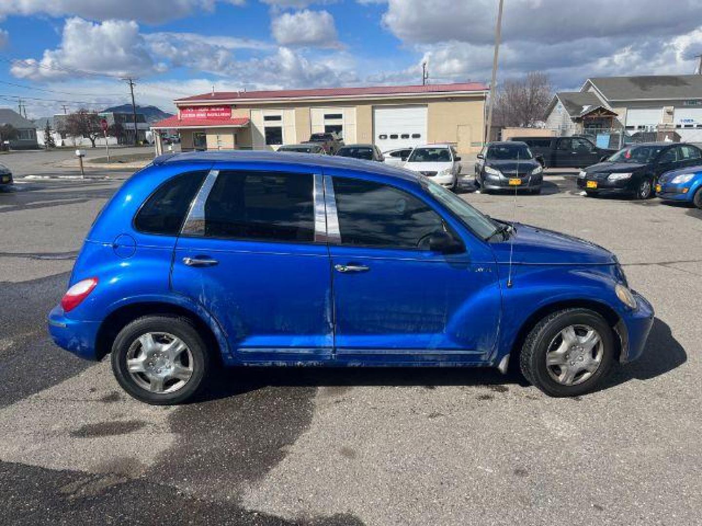 2006 Chrysler PT Cruiser Touring Edition (3A4FY58B46T) with an 2.4L L4 DOHC 16V engine, located at 1821 N Montana Ave., Helena, MT, 59601, 46.603447, -112.022781 - Photo#3