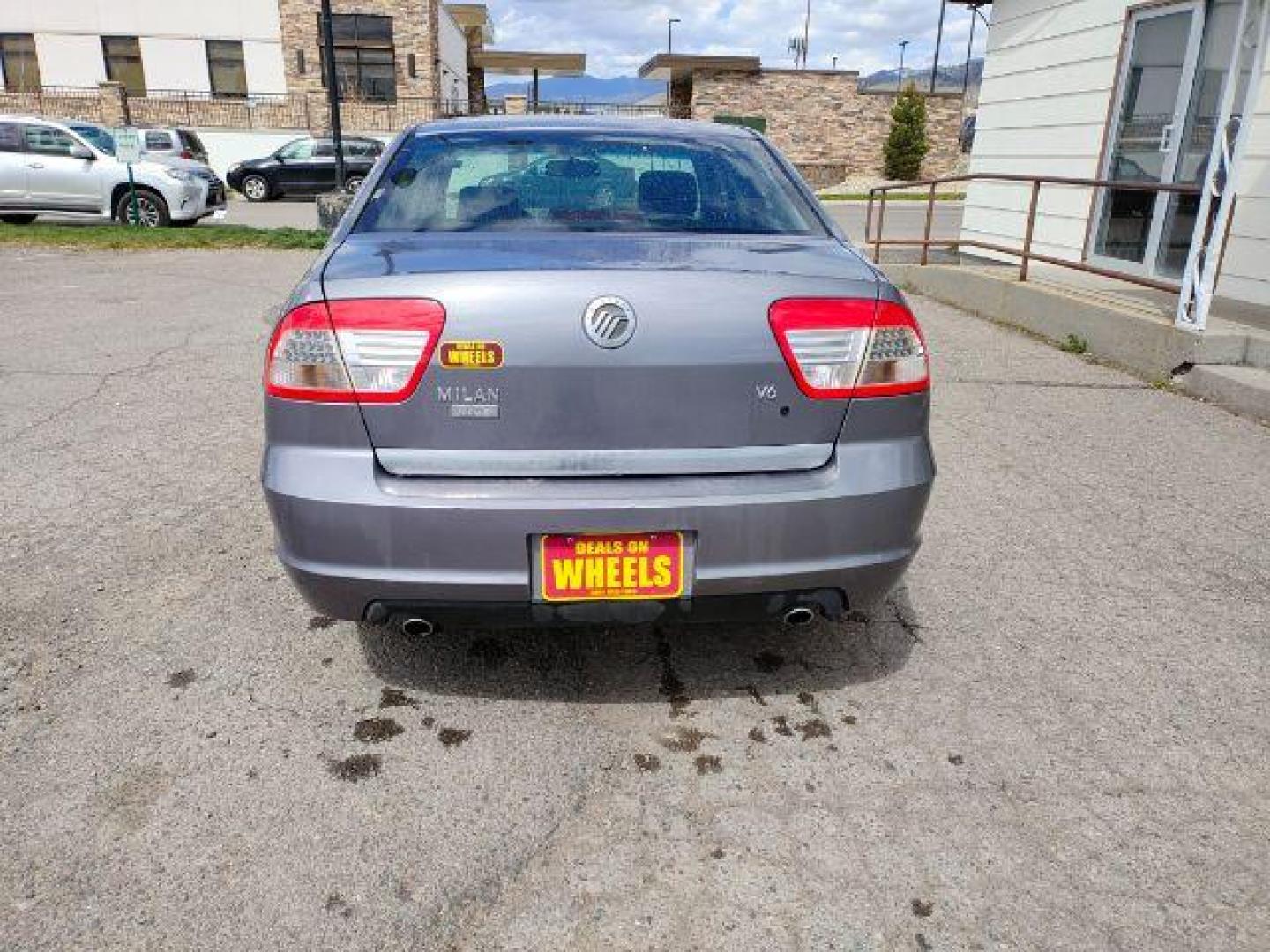 2012 Dodge Avenger SXT (1C3CDZCB4CN) with an 2.4L L4 DOHC 16V engine, 6-Speed Automatic transmission, located at 1800 West Broadway, Missoula, 59808, (406) 543-1986, 46.881348, -114.023628 - Photo#10