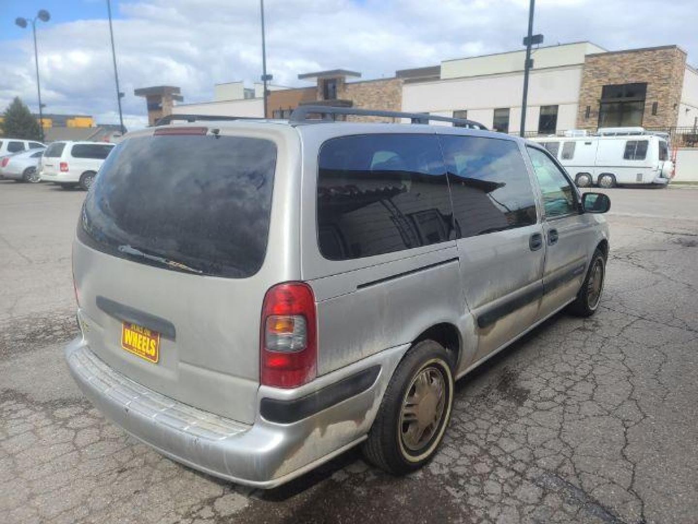 2004 Chevrolet Venture LS Ext. (1GNDX03E84D) with an 3.4L V6 OHV 12V engine, 4-Speed Automatic transmission, located at 1800 West Broadway, Missoula, 59808, (406) 543-1986, 46.881348, -114.023628 - Photo#3