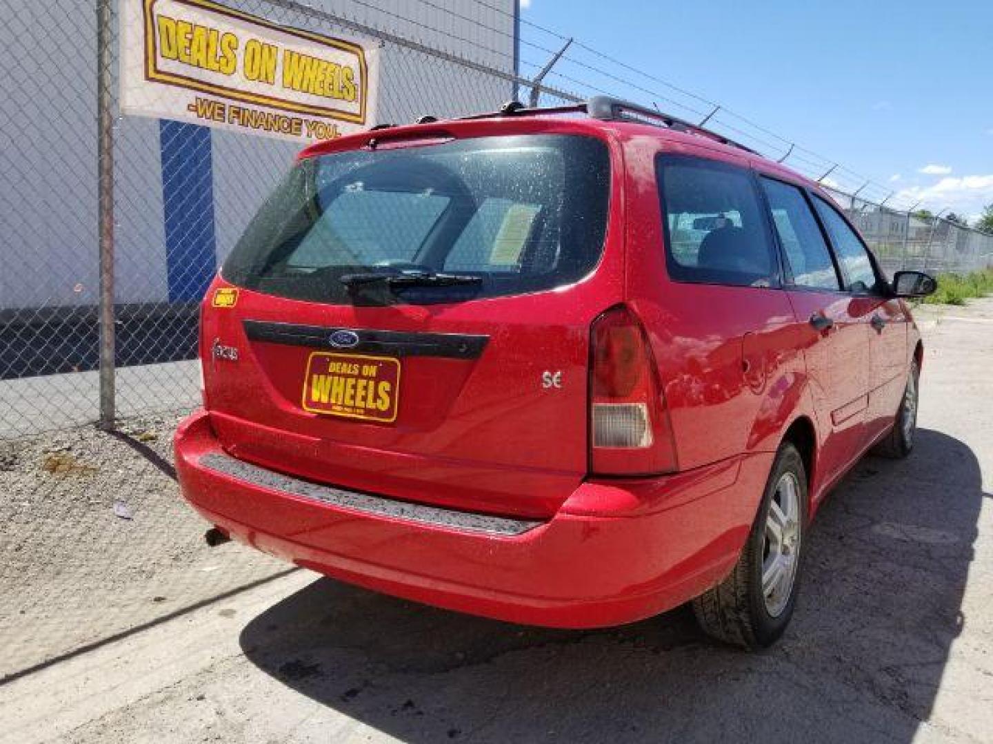 2004 Ford Focus Wagon SE (1FAHP36364W) with an 2.0L L4 DOHC 16V engine, located at 1821 N Montana Ave., Helena, MT, 59601, 46.603447, -112.022781 - Photo#4