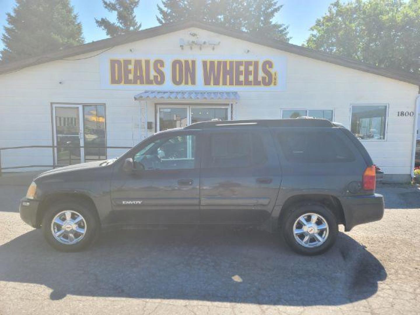 2004 GMC Envoy XL SLE 2WD (1GKES16S446) with an 4.2L L6 DOHC 24V engine, 4-Speed Automatic transmission, located at 1800 West Broadway, Missoula, 59808, (406) 543-1986, 46.881348, -114.023628 - Photo#5