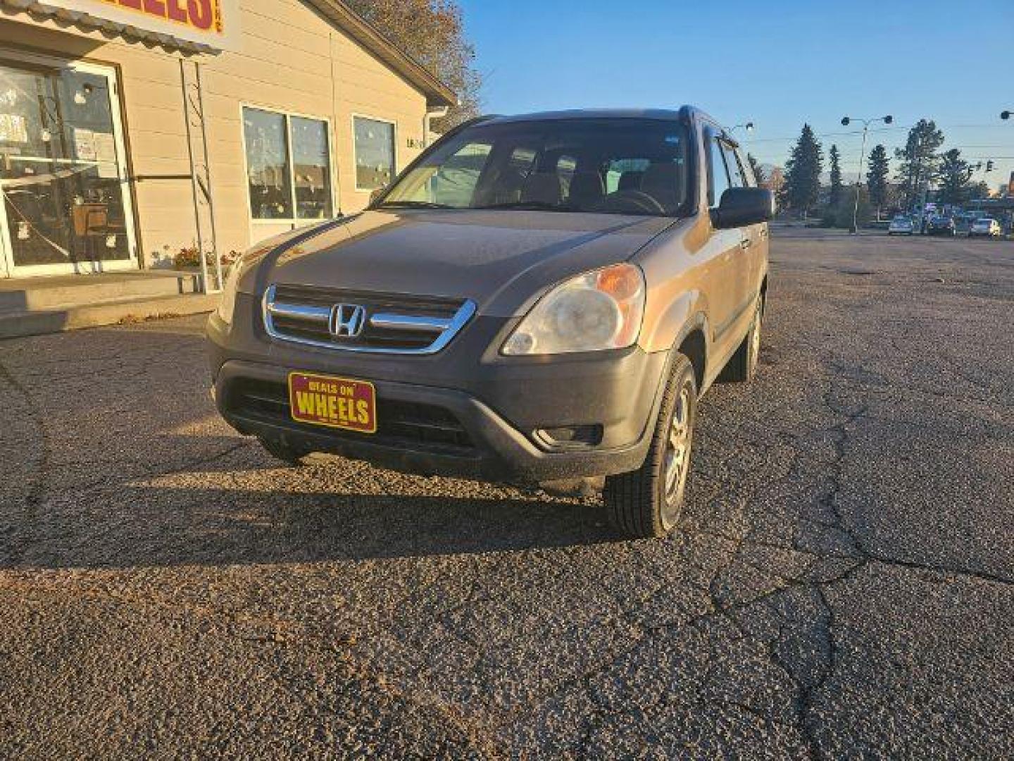 2004 Honda CR-V EX 4WD AT (SHSRD78864U) with an 2.4L L4 DOHC 16V engine, 4-Speed Automatic transmission, located at 1800 West Broadway, Missoula, 59808, (406) 543-1986, 46.881348, -114.023628 - If you are in the market for a reliable and affordable SUV in the Missoula area, look no further than this pre-owned 2004 Honda CR-V EX 4WD AT available at DOW - Missoula. Priced at $12,995, this Honda CR-V is the perfect vehicle for navigating the local driving highlights around Missoula and beyond - Photo#0