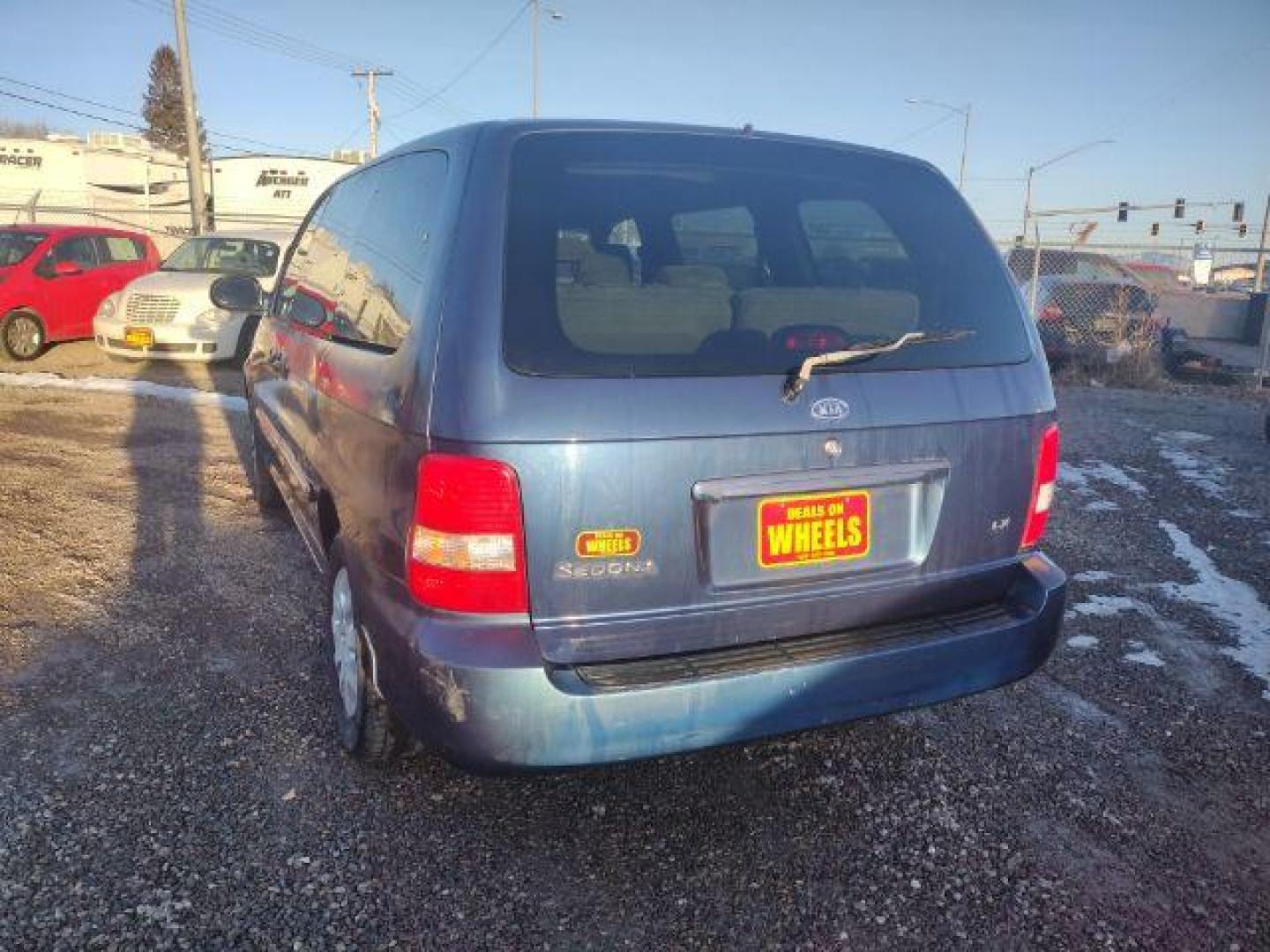 2004 Kia Sedona LX (KNDUP131X46) with an 3.5L V6 DOHC 16V engine, 5-Speed Automatic transmission, located at 4801 10th Ave S,, Great Falls, MT, 59405, 47.494347, -111.229942 - Photo#2