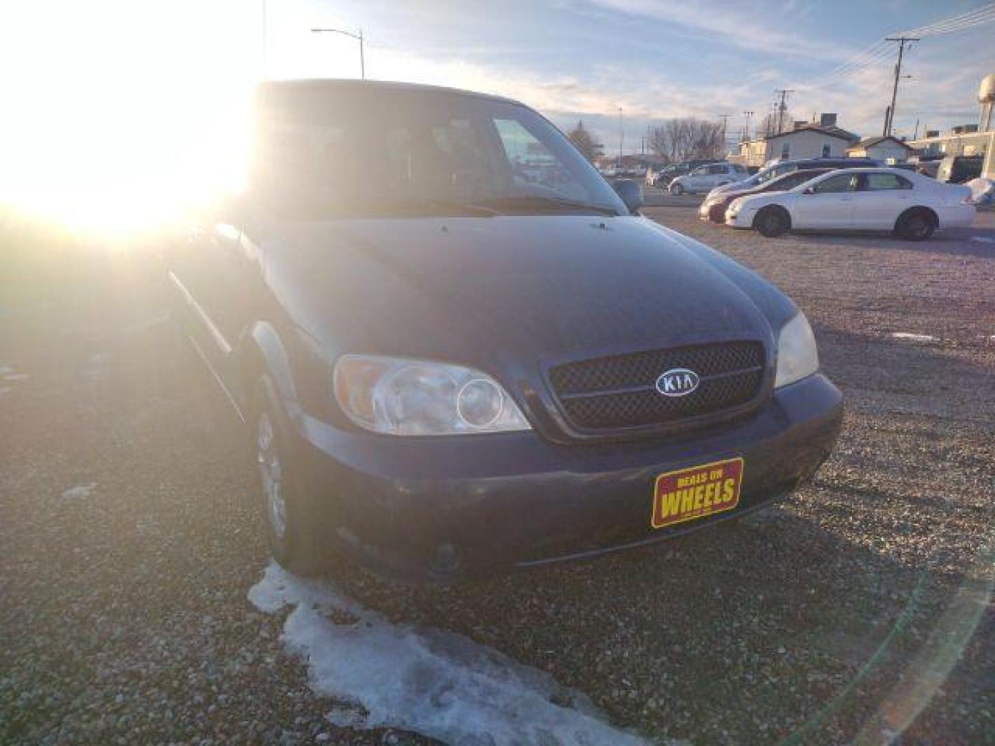 2004 Kia Sedona LX (KNDUP131X46) with an 3.5L V6 DOHC 16V engine, 5-Speed Automatic transmission, located at 4801 10th Ave S,, Great Falls, MT, 59405, 47.494347, -111.229942 - Photo#6