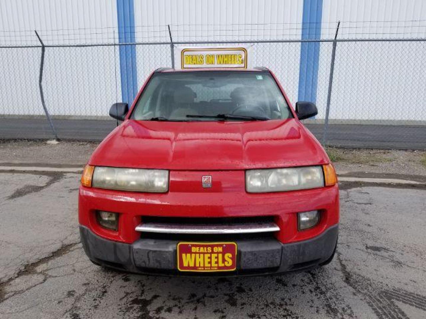 2004 Saturn Vue FWD V6 (5GZCZ53404S) with an 3.5L V6 SOHC 24V engine, 5-Speed Automatic transmission, located at 1821 N Montana Ave., Helena, MT, 59601, 46.603447, -112.022781 - Photo#1