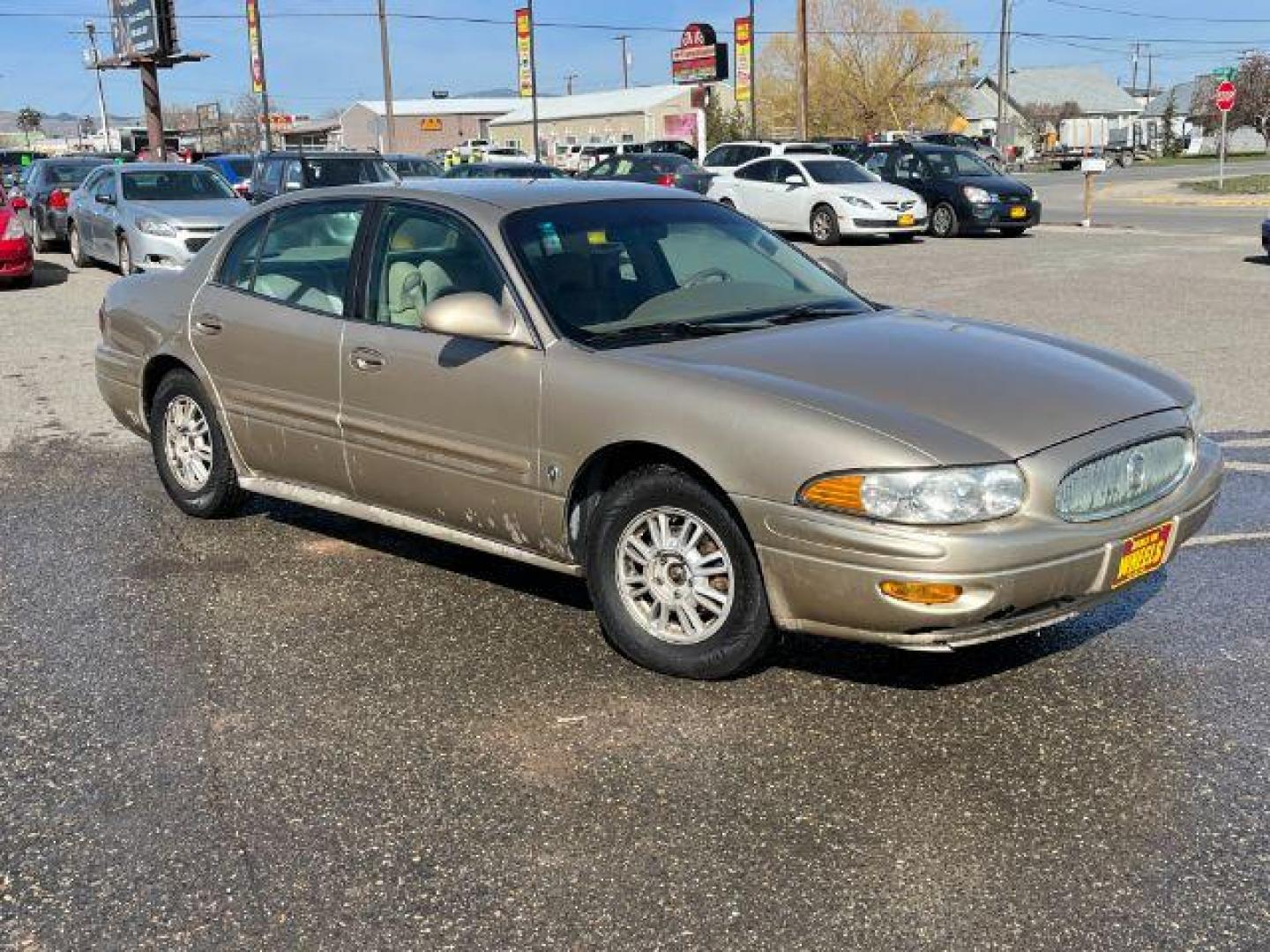 2005 Sagemist Metallic /Light Cashmere Cloth Buick LeSabre Custom (1G4HP52K65U) with an 3.8L V6 OHV 12V engine, 4-Speed Automatic transmission, located at 1821 N Montana Ave., Helena, MT, 59601, 46.603447, -112.022781 - Photo#2