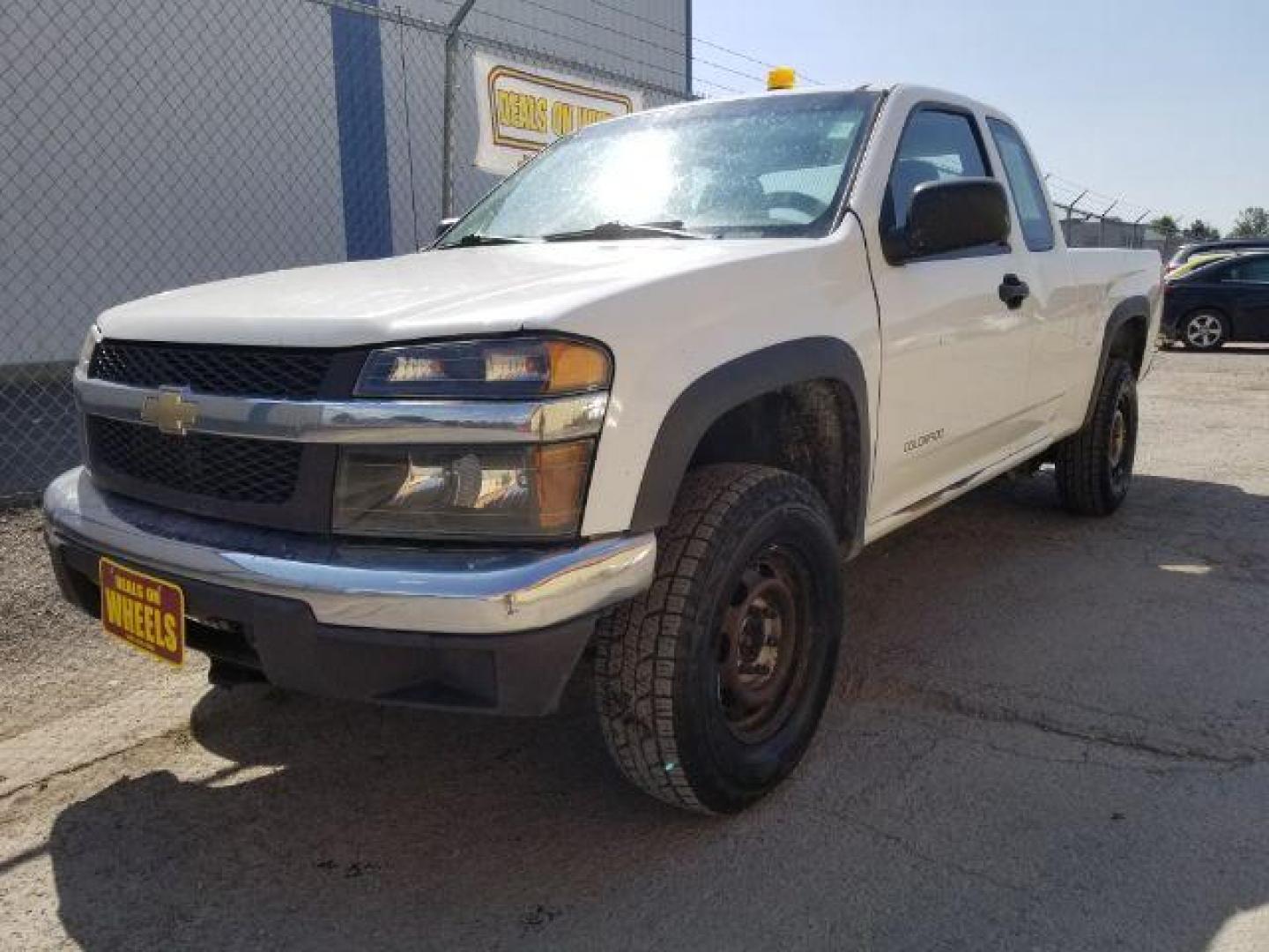 2005 Chevrolet Colorado LS Z85 Ext. Cab 4WD (1GCDT198X58) with an 2.8L L4 DOHC 16V engine, located at 1821 N Montana Ave., Helena, MT, 59601, 46.603447, -112.022781 - Photo#0