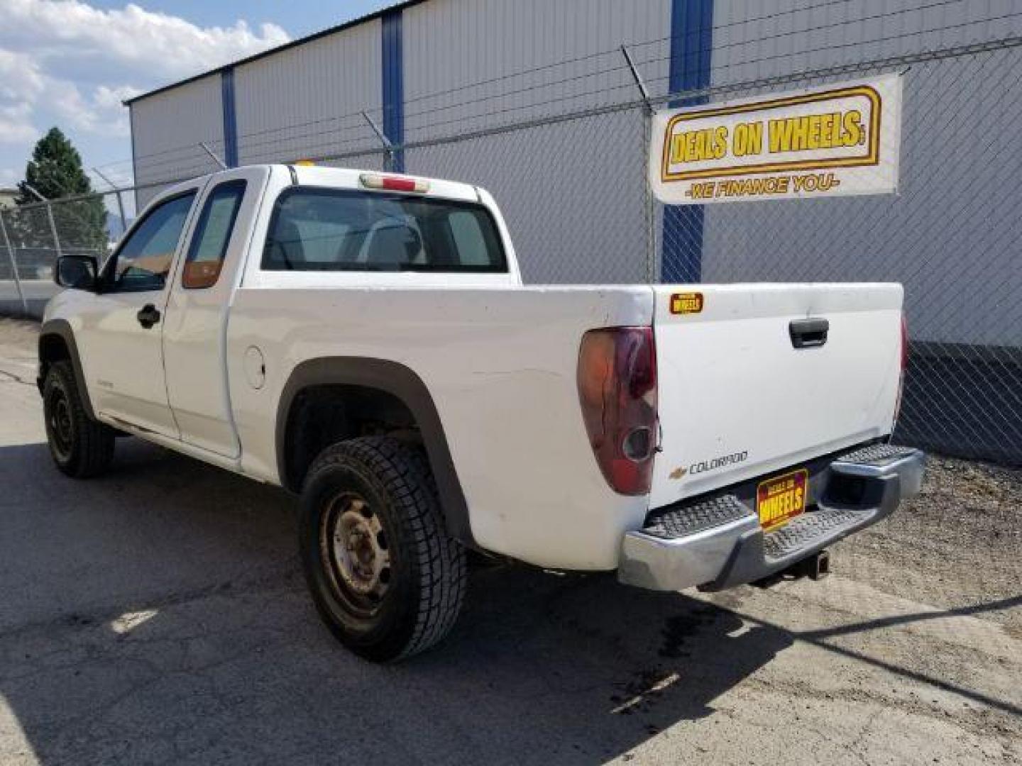 2005 Chevrolet Colorado LS Z85 Ext. Cab 4WD (1GCDT198X58) with an 2.8L L4 DOHC 16V engine, located at 1821 N Montana Ave., Helena, MT, 59601, 46.603447, -112.022781 - Photo#3