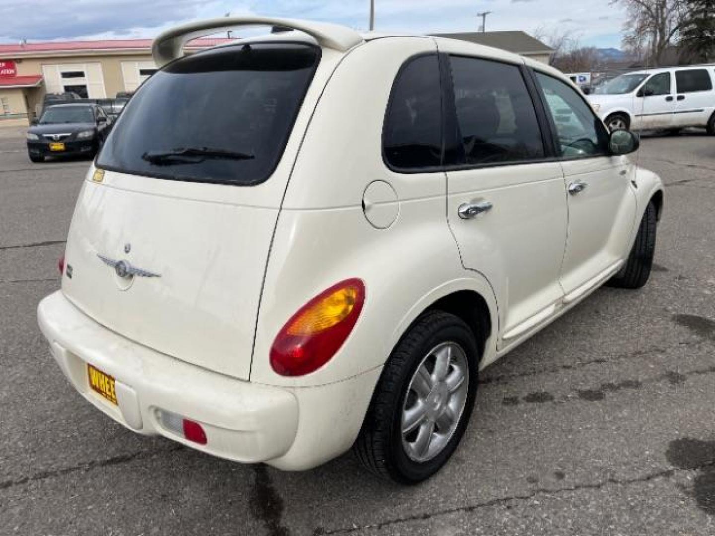 2005 Chrysler PT Cruiser Limited Edition (3C8FY68B45T) with an 2.4L L4 DOHC 16V engine, located at 1821 N Montana Ave., Helena, MT, 59601, 46.603447, -112.022781 - Photo#2