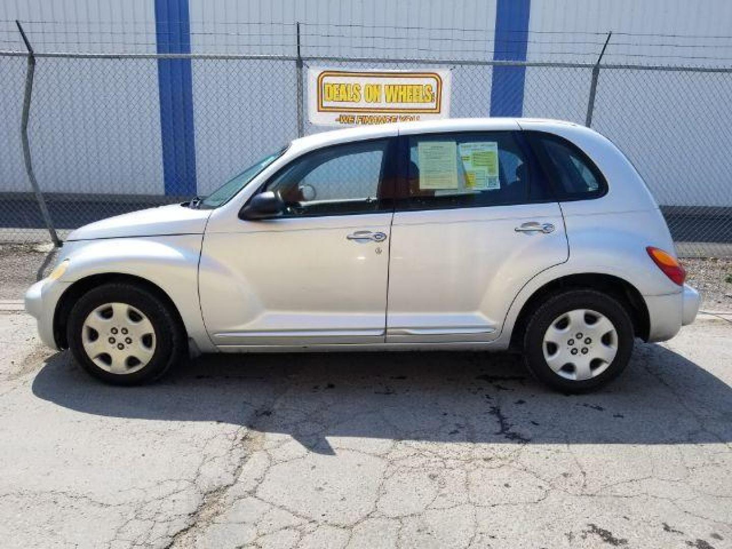 2005 Chrysler PT Cruiser Touring Edition (3C4FY58B85T) with an 2.4L L4 DOHC 16V engine, located at 1821 N Montana Ave., Helena, MT, 59601, 46.603447, -112.022781 - Photo#2