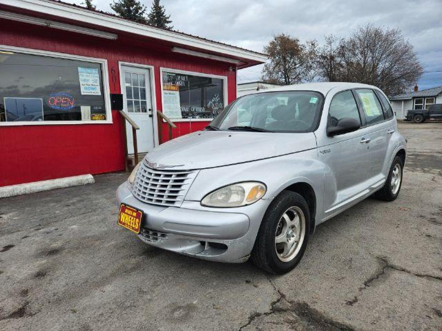 2005 Chrysler PT Cruiser Touring Edition (3C4FY58B85T) with an 2.4L L4 DOHC 16V engine, located at 601 E. Idaho St., Kalispell, MT, 59901, 48.203983, -114.308662 - Photo#0