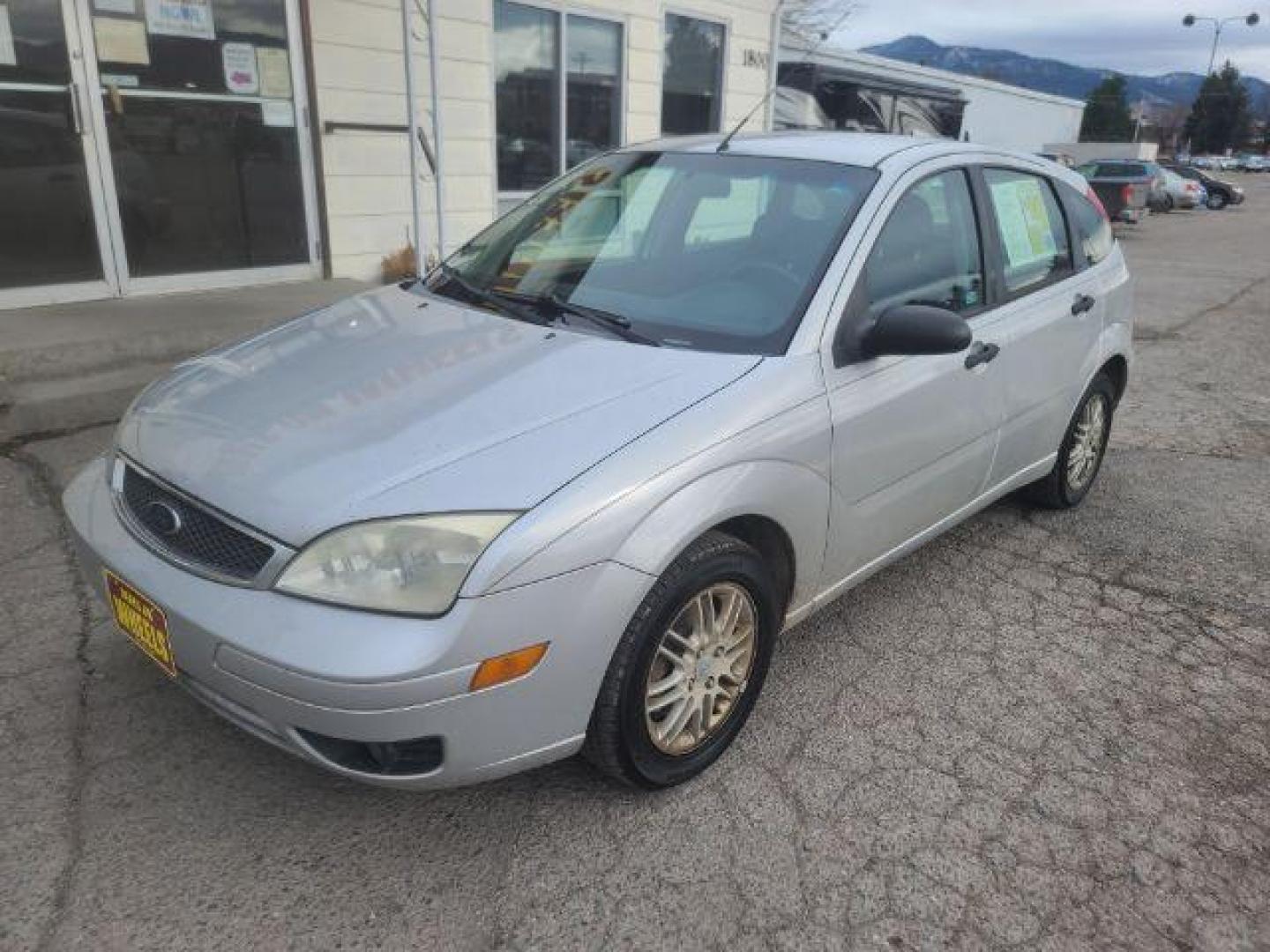 2005 CD Silver Metallic Ford Focus ZX5 SE (3FAFP37N45R) with an 2.0L L4 DOHC 16V engine, located at 1800 West Broadway, Missoula, 59808, (406) 543-1986, 46.881348, -114.023628 - Photo#0