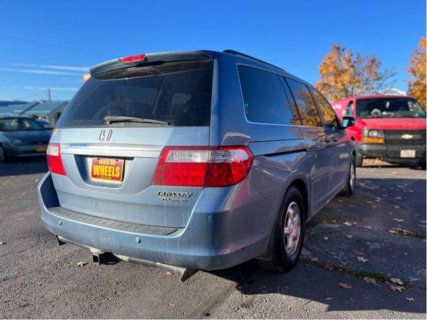 2005 Honda Odyssey Touring (5FNRL38895B) with an 3.5L V6 SOHC 24V engine, 5-Speed Automatic transmission, located at 601 E. Idaho St., Kalispell, MT, 59901, 48.203983, -114.308662 - Photo#4