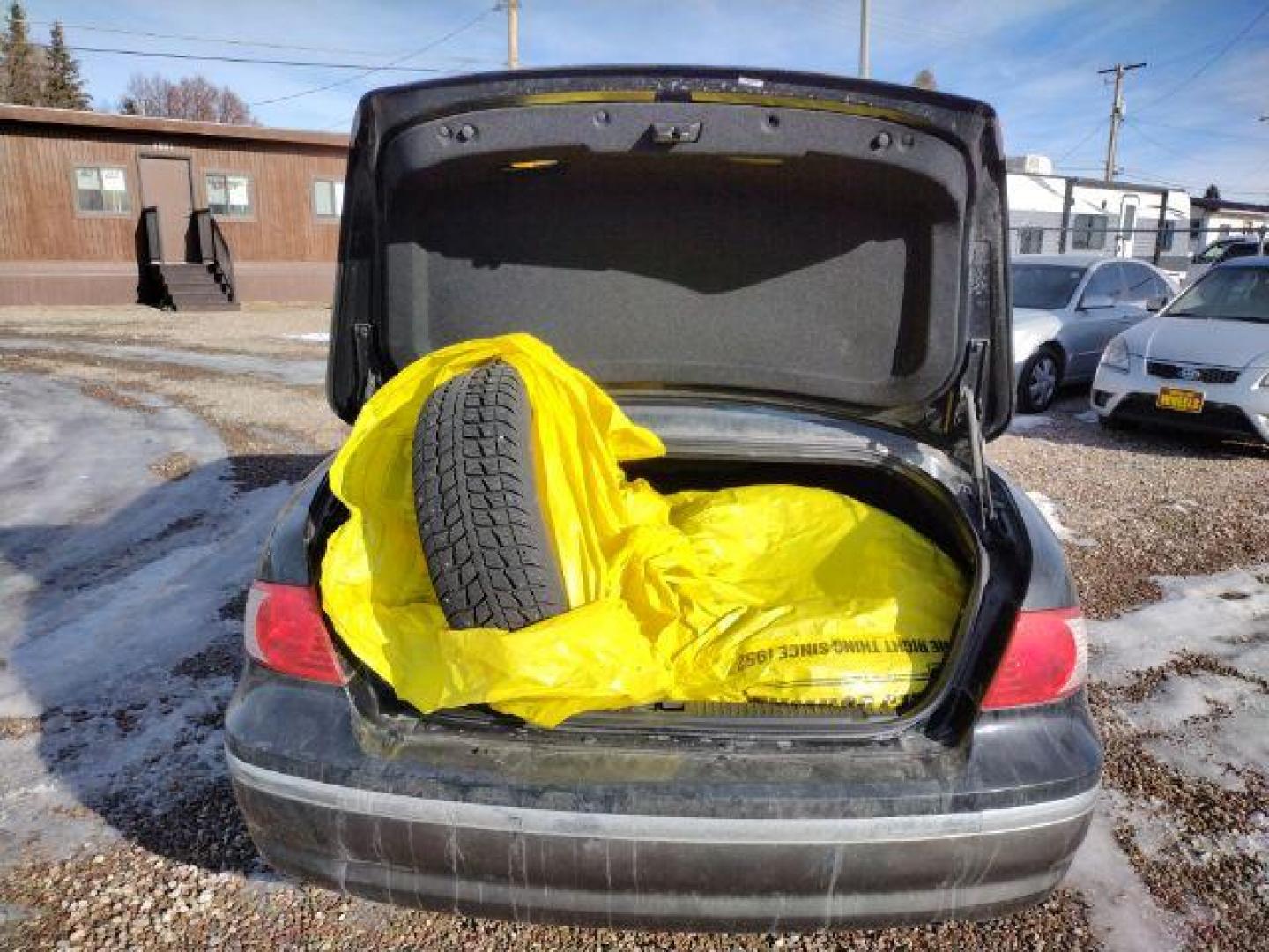 2005 Kia Amanti Sedan (KNALD124X55) with an 3.5L V6 DOHC 24V engine, 5-Speed Automatic transmission, located at 4801 10th Ave S,, Great Falls, MT, 59405, 47.494347, -111.229942 - Looking for a reliable and affordable sedan in Great Falls, MT? Look no further than this pre-owned 2005 Kia Amanti available at DOW - Great Falls. With a price tag of just $11,995, this sedan offers great value for your money. The 2005 Kia Amanti is equipped with a 3.5L V6 DOHC 24V engine, paired - Photo#1