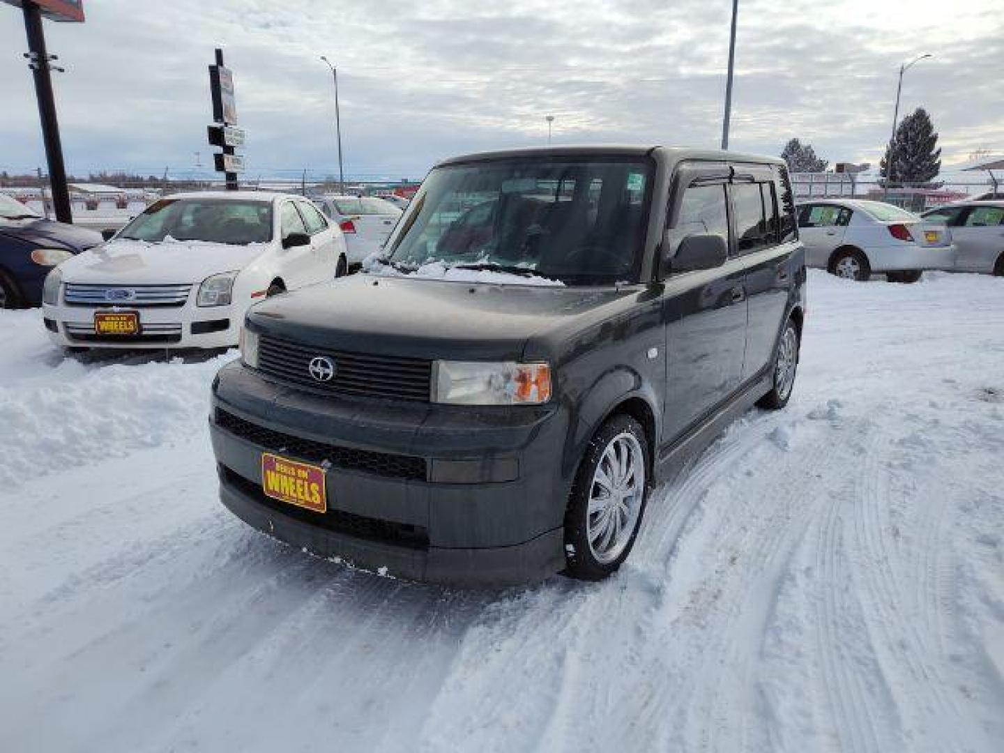 2005 Scion xB Wagon (JTLKT324054) with an 1.5L L4 DOHC 16V engine, located at 4801 10th Ave S,, Great Falls, MT, 59405, 47.494347, -111.229942 - Photo#0