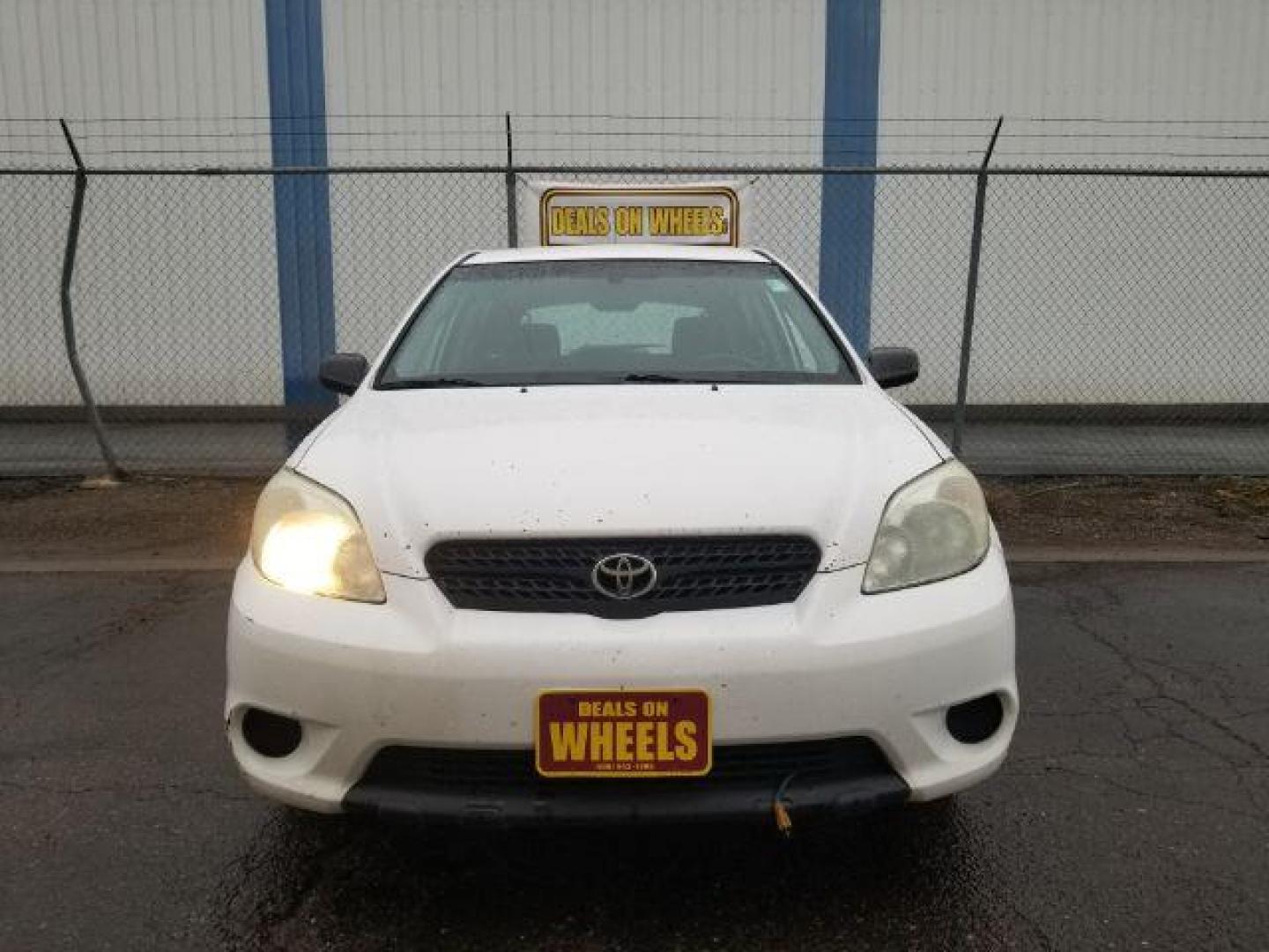 2005 Toyota Matrix 4WD (2T1LR32E55C) with an 1.8L L4 DOHC 16V engine, 4-Speed Automatic transmission, located at 1821 N Montana Ave., Helena, MT, 59601, 46.603447, -112.022781 - Photo#1