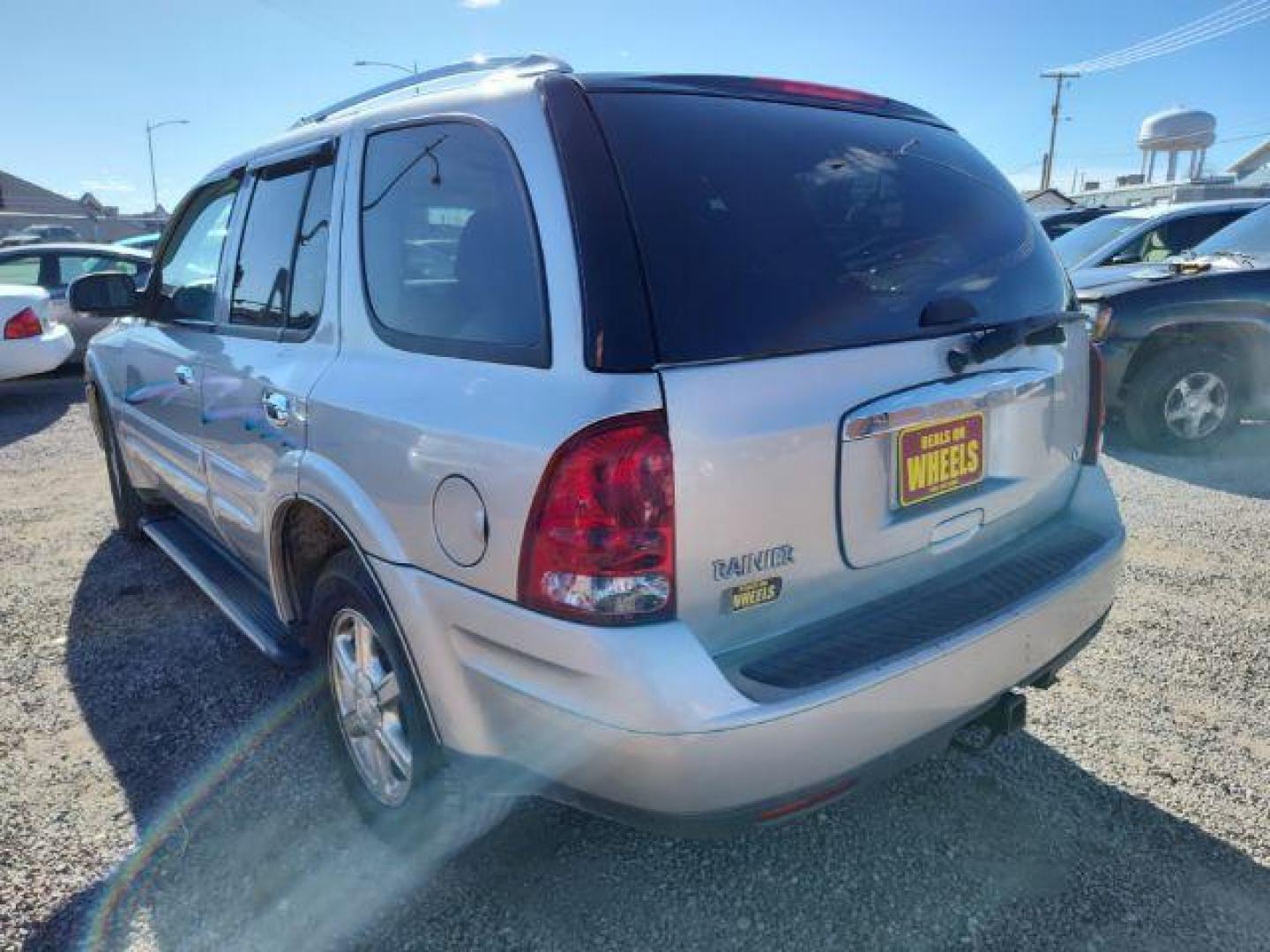 2006 Buick Rainier CXL AWD (5GADT13S362) with an 4.2L L6 DOHC 24V engine, 4-Speed Automatic transmission, located at 4801 10th Ave S,, Great Falls, MT, 59405, 47.494347, -111.229942 - Photo#2