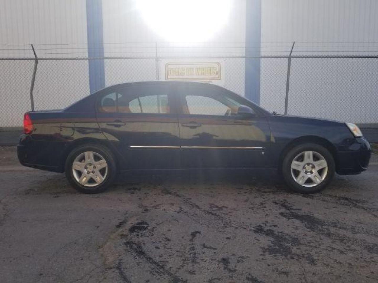 2006 Chevrolet Malibu LT (1G1ZT51886F) with an 3.5L V6 OHV 12V engine, 4-Speed Automatic transmission, located at 601 E. Idaho St., Kalispell, MT, 59901, 48.203983, -114.308662 - Photo#3