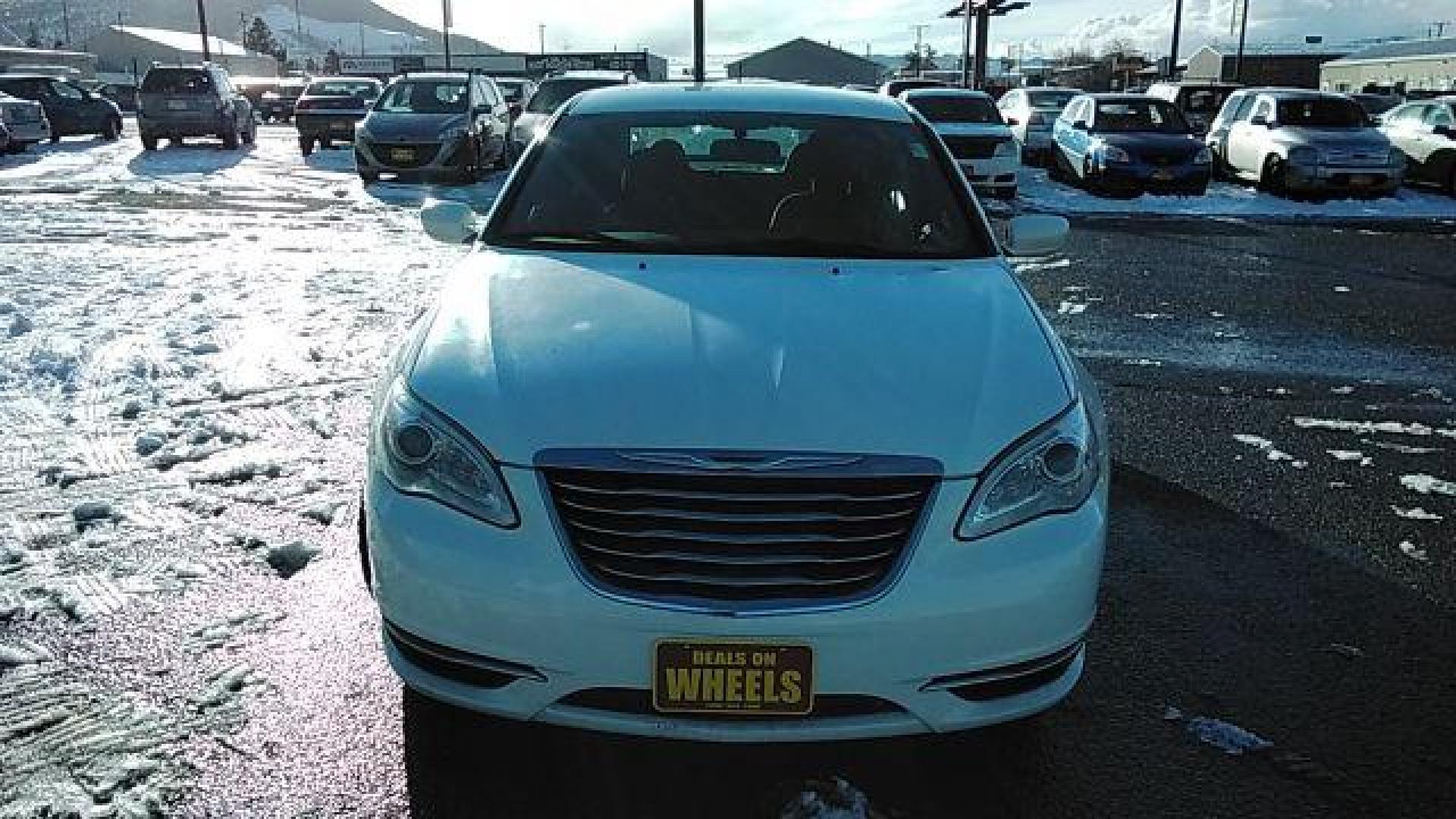 2006 Chrysler PT Cruiser Base (3A4FY48B96T) with an 2.4L L4 DOHC 16V engine, located at 1821 N Montana Ave., Helena, MT, 59601, 46.603447, -112.022781 - Photo#10