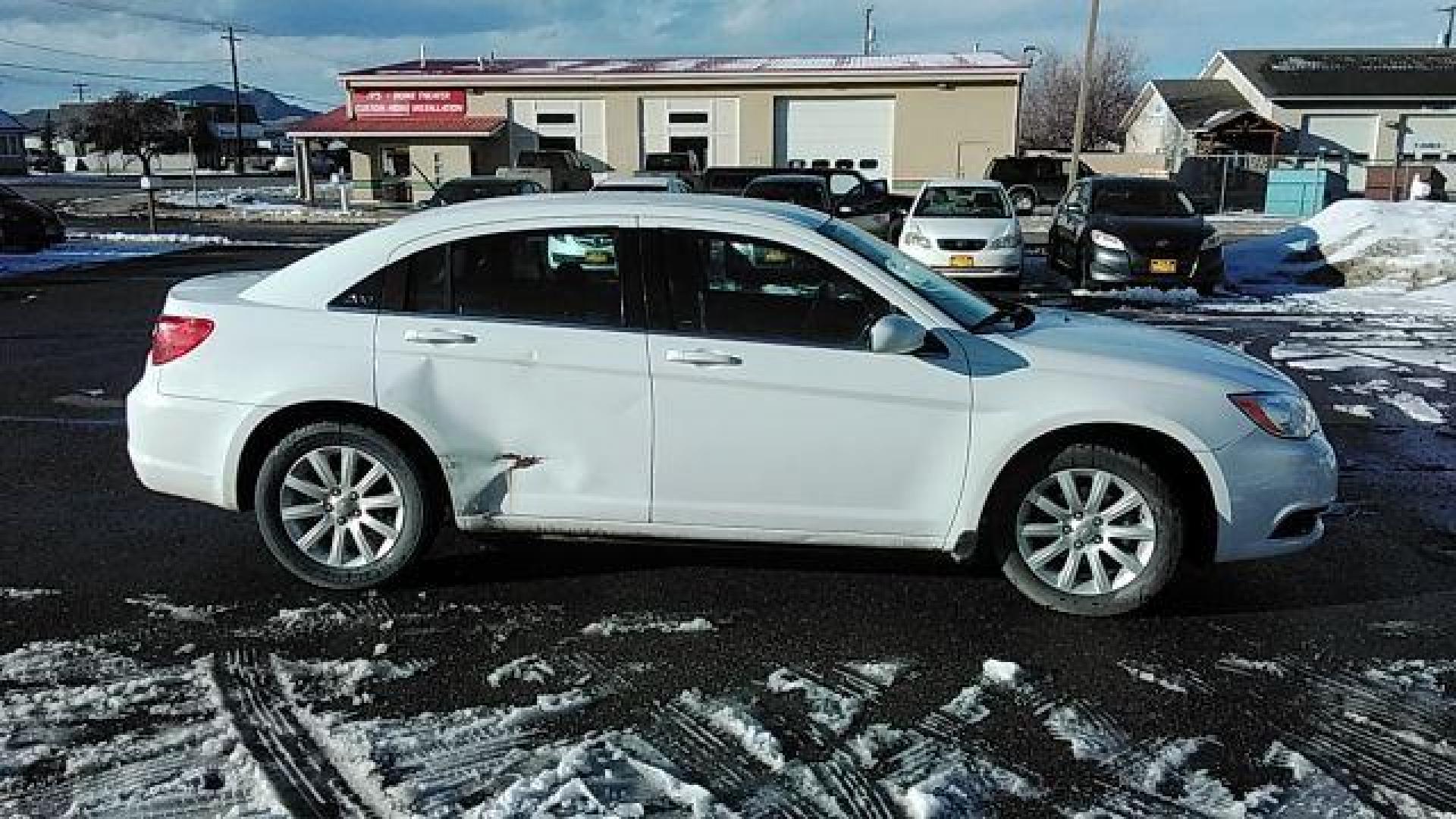 2006 Chrysler PT Cruiser Base (3A4FY48B96T) with an 2.4L L4 DOHC 16V engine, located at 1821 N Montana Ave., Helena, MT, 59601, 46.603447, -112.022781 - Photo#12