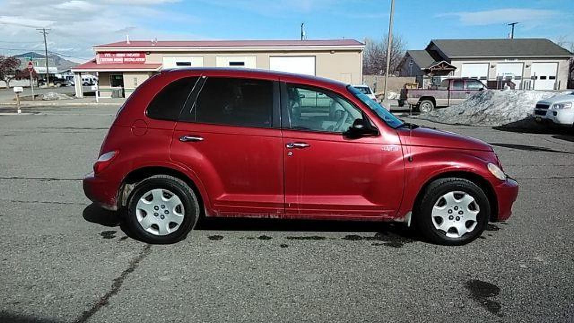 2006 Chrysler PT Cruiser Base (3A4FY48B96T) with an 2.4L L4 DOHC 16V engine, located at 1821 N Montana Ave., Helena, MT, 59601, 46.603447, -112.022781 - Photo#2