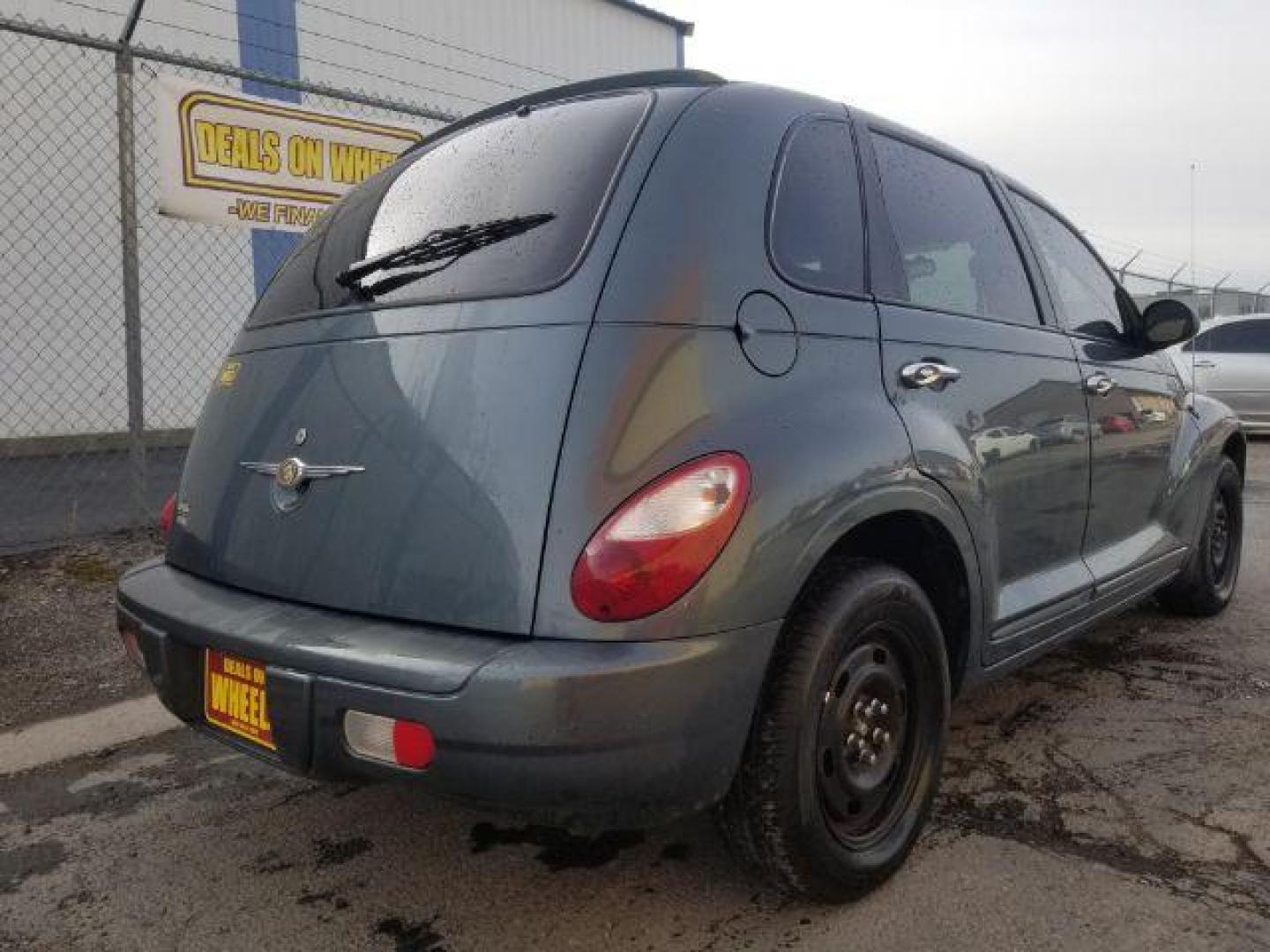 2006 Chrysler PT Cruiser Touring Edition (3A4FY58B66T) with an 2.4L L4 DOHC 16V engine, located at 1800 West Broadway, Missoula, 59808, (406) 543-1986, 46.881348, -114.023628 - Photo#4