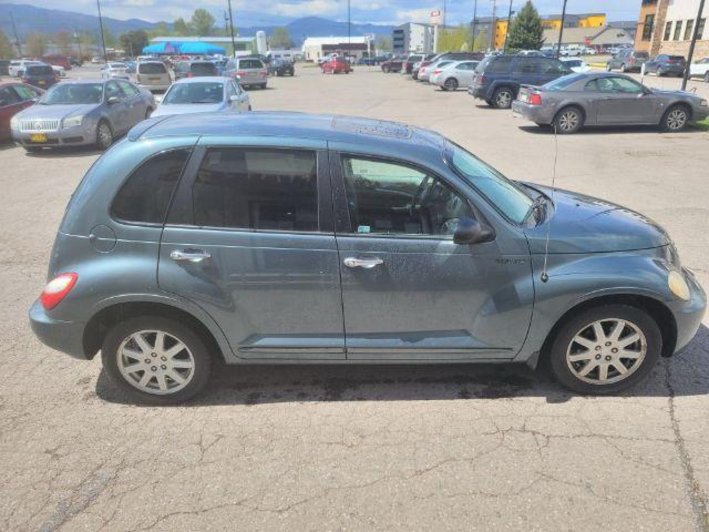 2006 Chrysler PT Cruiser Limited Edition (3A8FY68B06T) with an 2.4L L4 DOHC 16V engine, located at 1800 West Broadway, Missoula, 59808, (406) 543-1986, 46.881348, -114.023628 - Photo#2