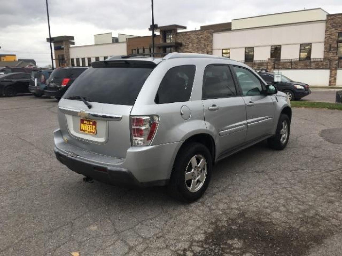 2006 Chrysler Pacifica Touring AWD (2A8GF68436R) with an 3.5L V6 SOHC 24V engine, 4-Speed Automatic transmission, located at 1800 West Broadway, Missoula, 59808, (406) 543-1986, 46.881348, -114.023628 - Photo#4