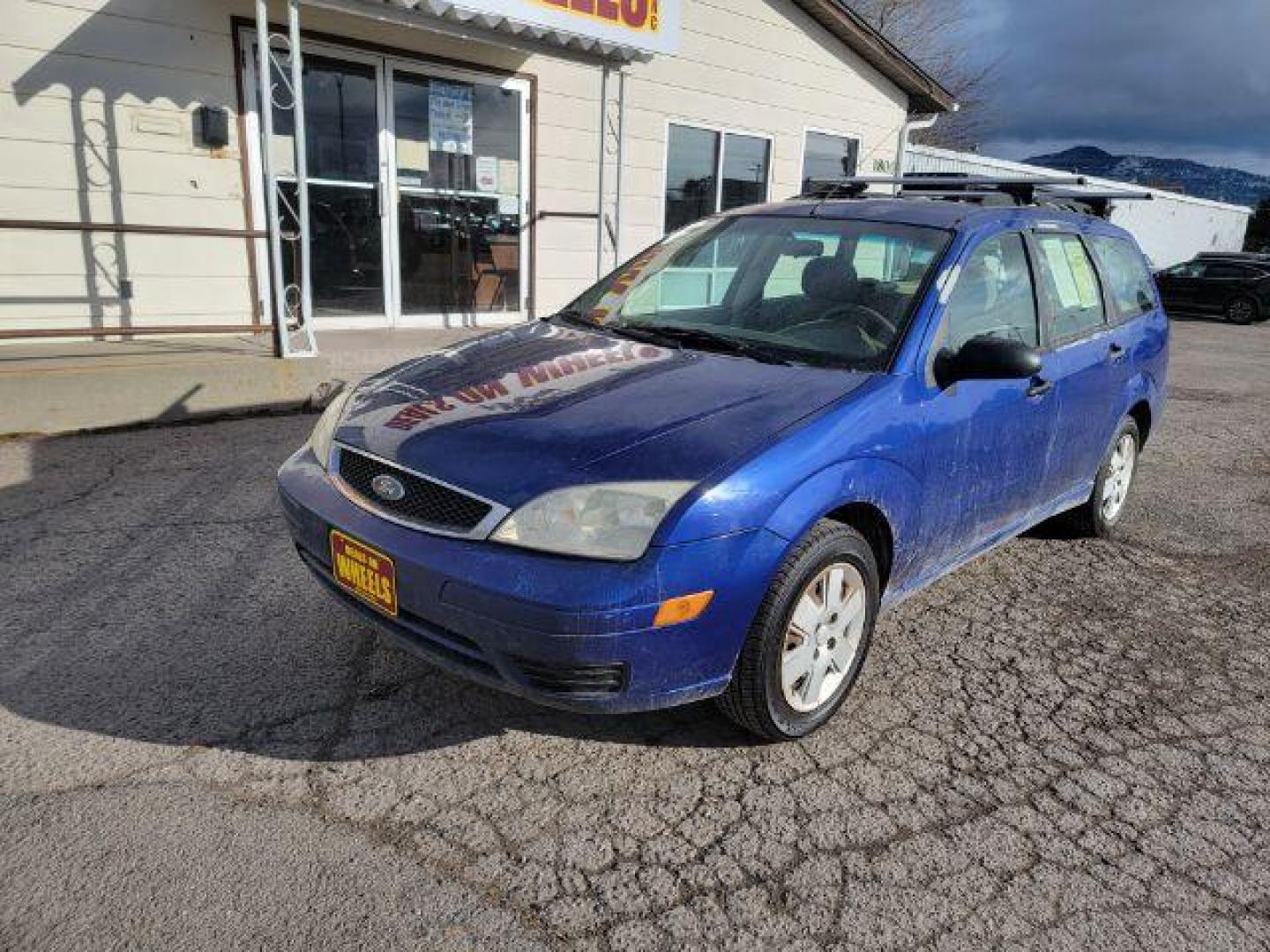 2006 Ford Focus Wagon ZXW SE (1FAFP36N16W) with an 2.0L L4 DOHC 16V engine, located at 1800 West Broadway, Missoula, 59808, (406) 543-1986, 46.881348, -114.023628 - Photo#2