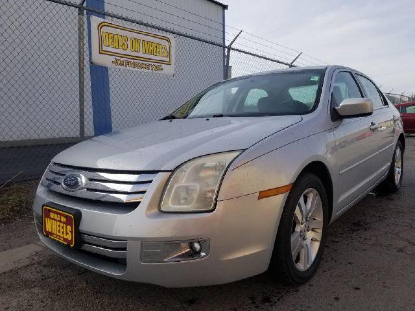 2006 Ford Fusion SEL (3FAHP08ZX6R) with an 2.3L L4 DOHC 16V engine, located at 4047 Montana Ave., Billings, MT, 59101, 45.770847, -108.529800 - Photo#0