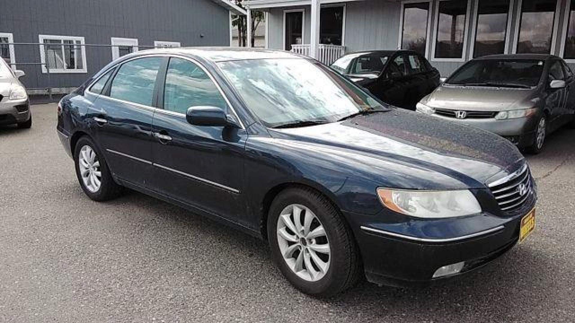 2006 BLUE HYUNDAI AZERA Limited (KMHFC46F76A) , located at 1800 West Broadway, Missoula, 59808, (406) 543-1986, 46.881348, -114.023628 - Photo#2