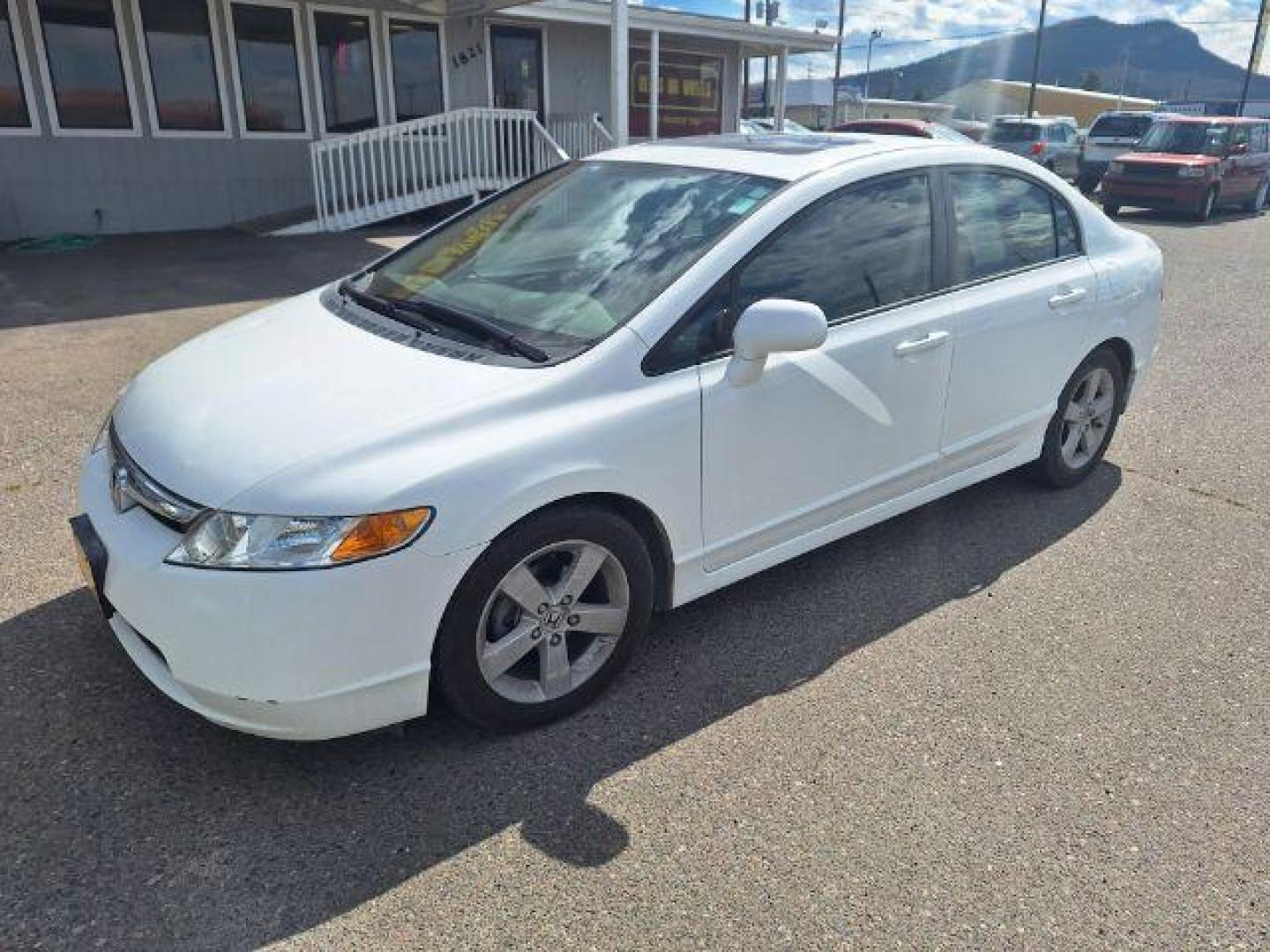 2006 Honda Civic EX Sedan AT (1HGFA16856L) with an 1.8L L4 SOHC 16V engine, 5-Speed Automatic transmission, located at 1821 N Montana Ave., Helena, MT, 59601, 46.603447, -112.022781 - Photo#0