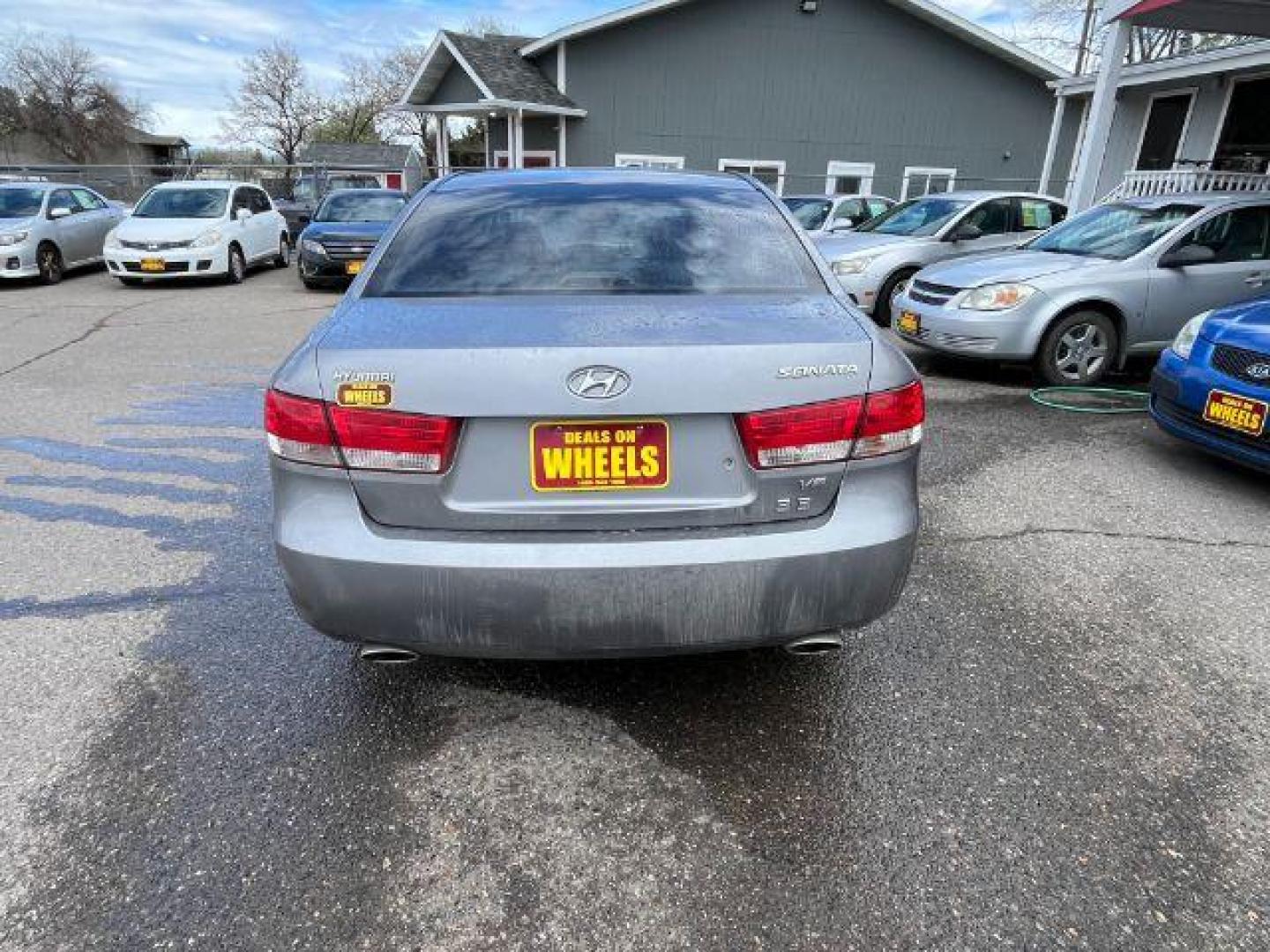 2006 Hyundai Sonata GLS (5NPEU46F06H) with an 3.3L V6 DOHC 24V engine, located at 1821 N Montana Ave., Helena, MT, 59601, 46.603447, -112.022781 - Photo#4