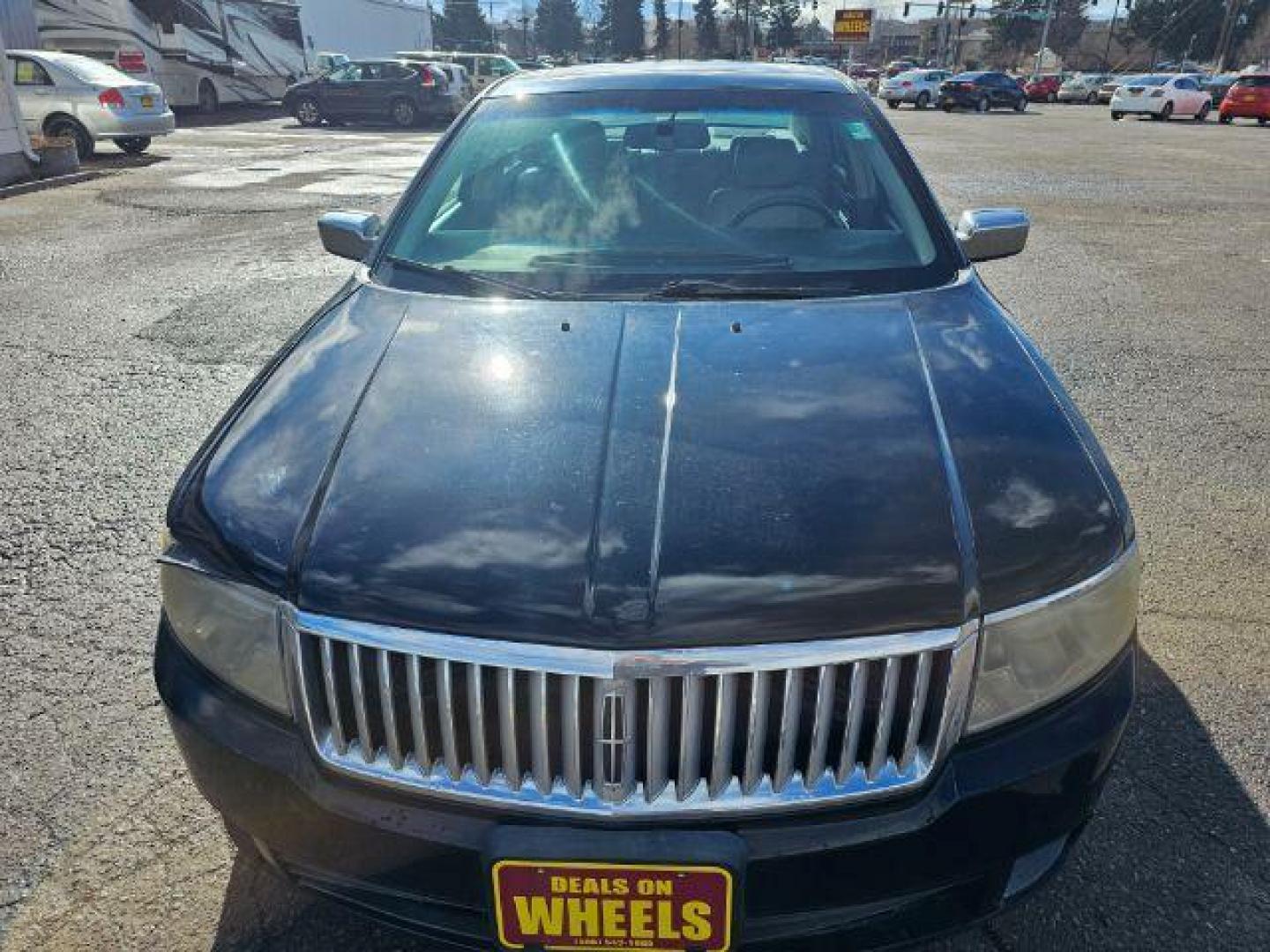 2006 Lincoln Zephyr Base (3LNHM26186R) with an 3.0L V6 DOHC 24V engine, 6-Speed Automatic transmission, located at 1800 West Broadway, Missoula, 59808, (406) 543-1986, 46.881348, -114.023628 - Photo#1