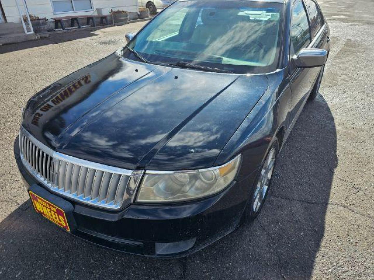 2006 Lincoln Zephyr Base (3LNHM26186R) with an 3.0L V6 DOHC 24V engine, 6-Speed Automatic transmission, located at 1800 West Broadway, Missoula, 59808, (406) 543-1986, 46.881348, -114.023628 - Photo#0