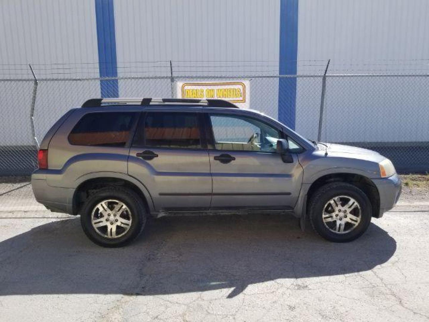 2006 Mitsubishi Endeavor LS AWD (4A4MN21S26E) with an 3.8L V6 SOHC 24V engine, 4-Speed Automatic transmission, located at 601 E. Idaho St., Kalispell, MT, 59901, 48.203983, -114.308662 - Photo#5