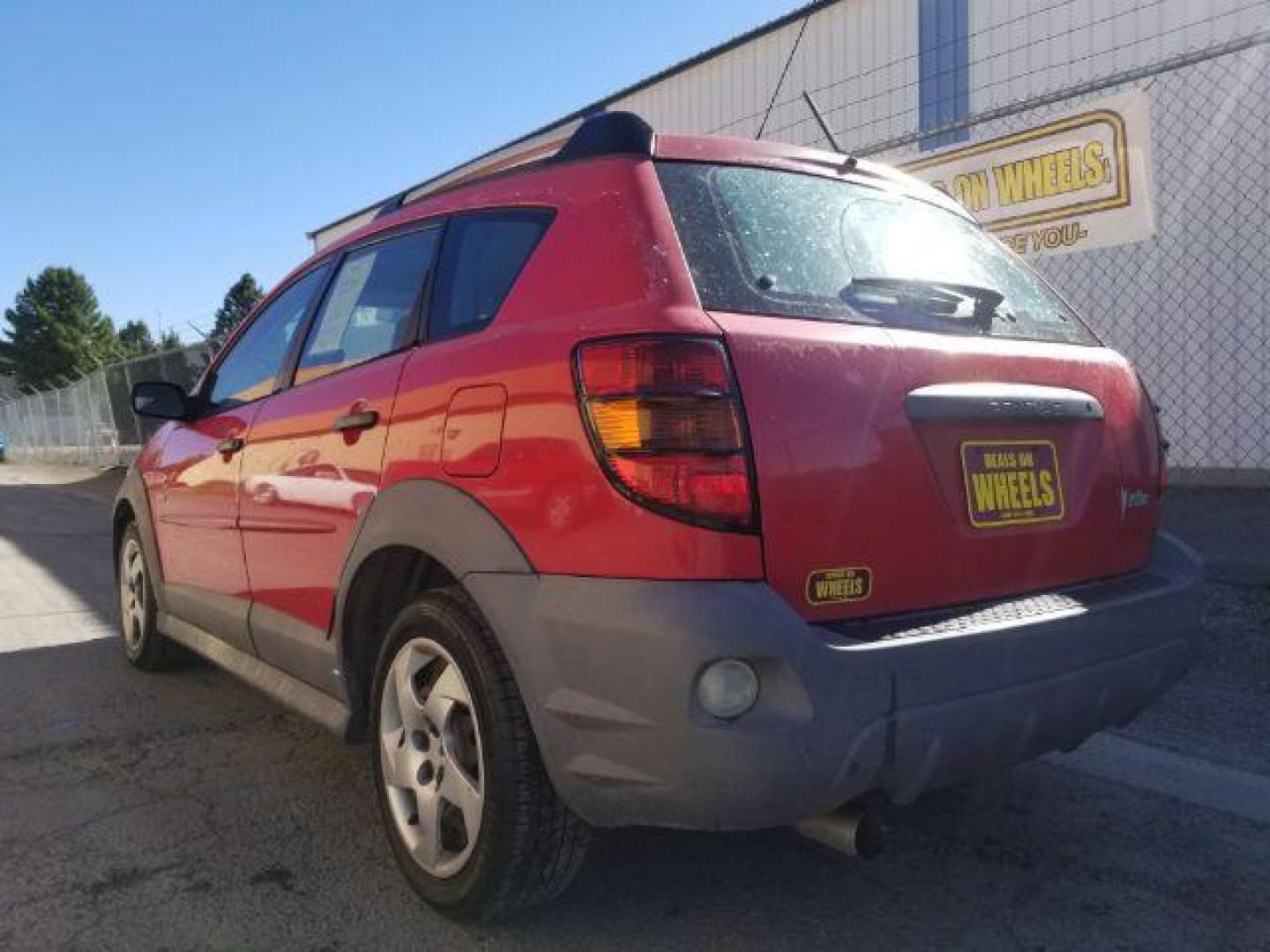 2006 Pontiac Vibe Base (5Y2SL67846Z) with an 1.8L L4 DOHC 16V engine, located at 601 E. Idaho St., Kalispell, MT, 59901, 48.203983, -114.308662 - Photo#3