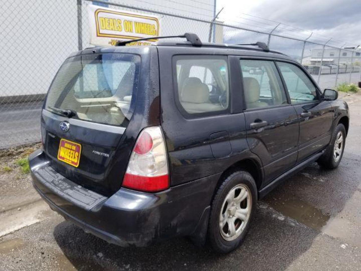 2006 Subaru Forester 2.5X (JF1SG63636H) with an 2.5L H4 SOHC 16V engine, 4-Speed Automatic transmission, located at 4801 10th Ave S,, Great Falls, MT, 59405, 47.494347, -111.229942 - Photo#4