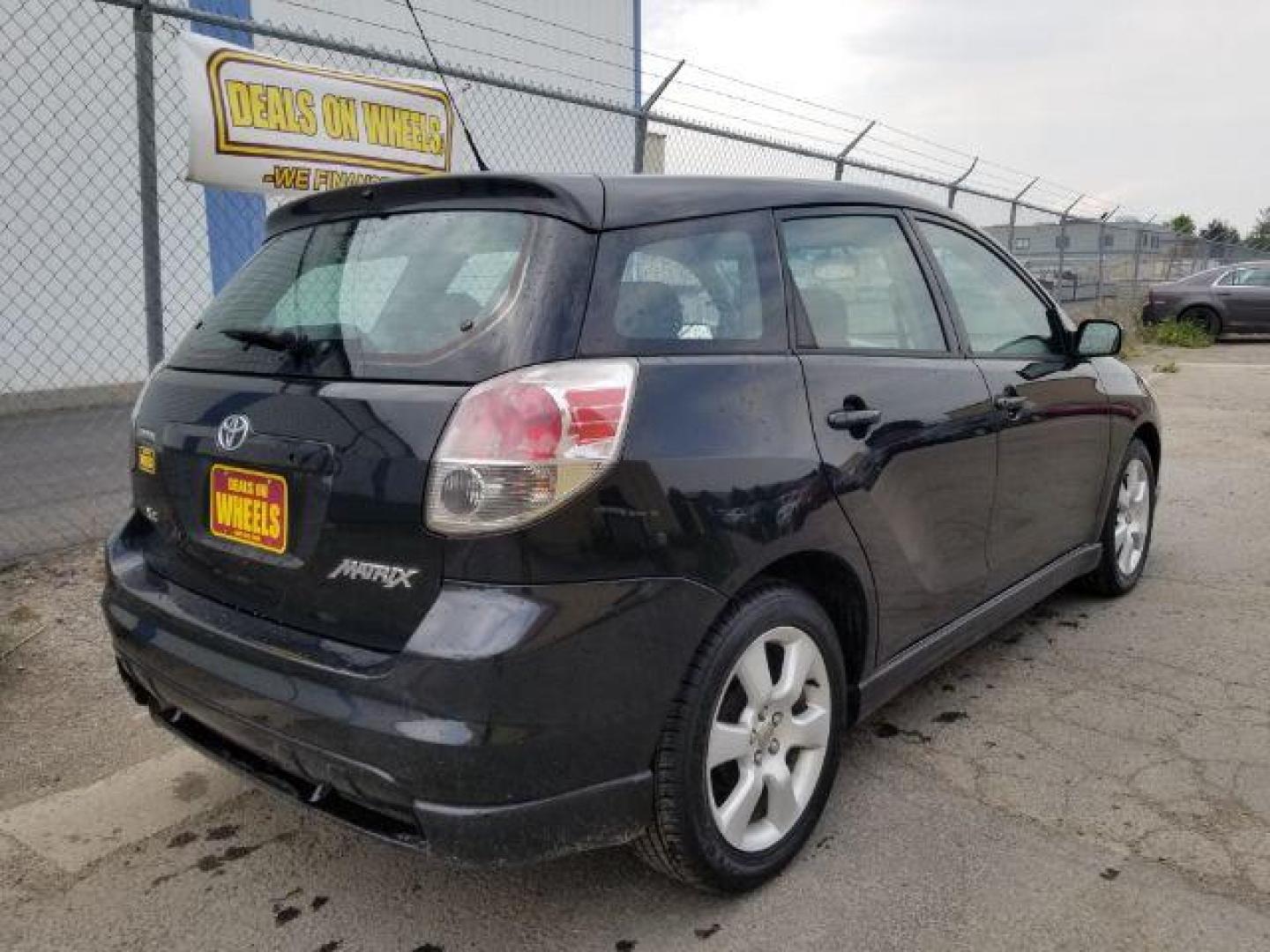 2006 Toyota Matrix XR 2WD (2T1KR32E86C) with an 1.8L L4 DOHC 16V engine, located at 4801 10th Ave S,, Great Falls, MT, 59405, 47.494347, -111.229942 - Photo#4