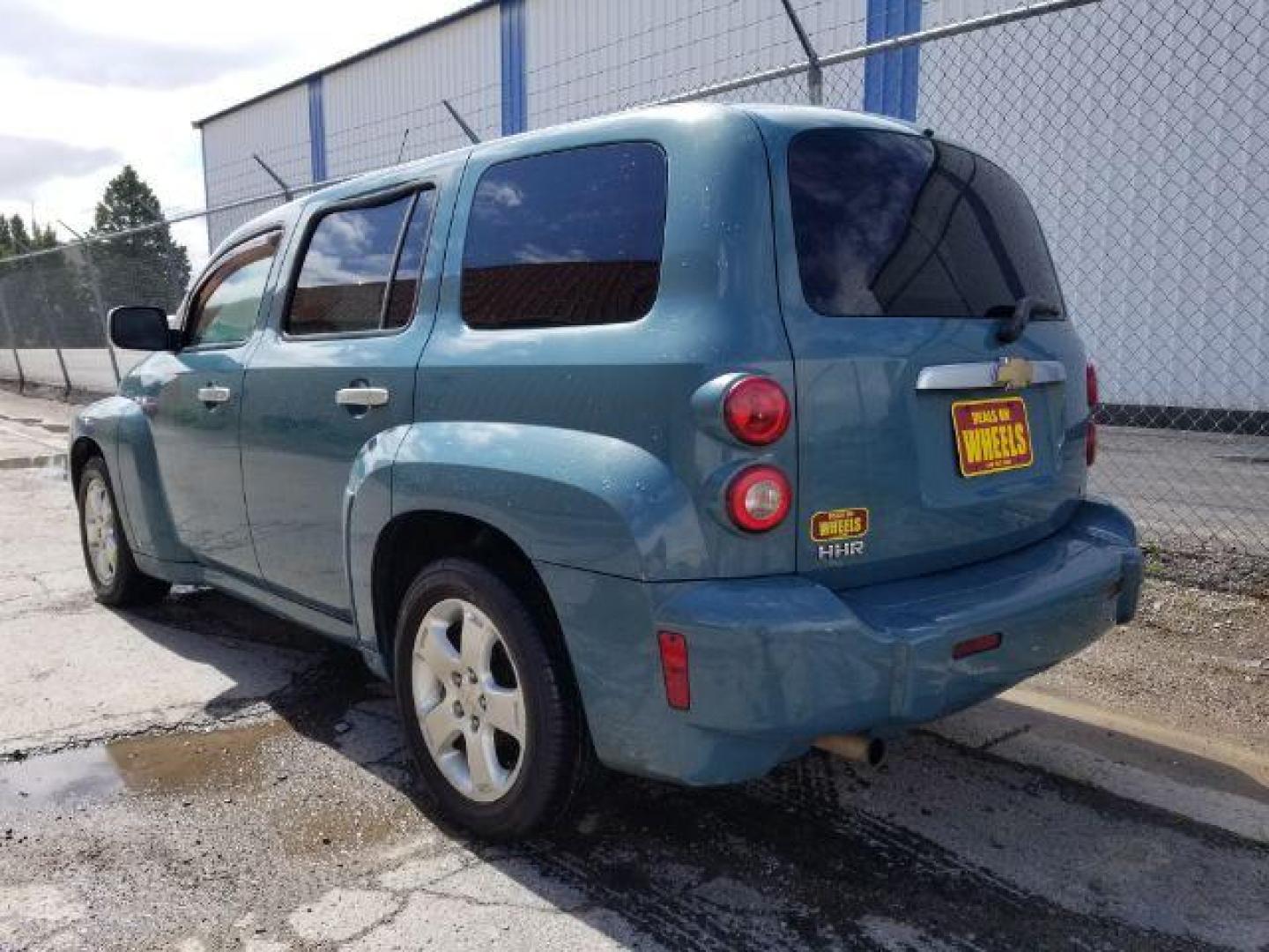 2007 Chevrolet HHR LT1 (3GNDA23D47S) with an 2.2L L4 DOHC 16V engine, 6-Speed Automatic transmission, located at 601 E. Idaho St., Kalispell, MT, 59901, 48.203983, -114.308662 - Photo#3