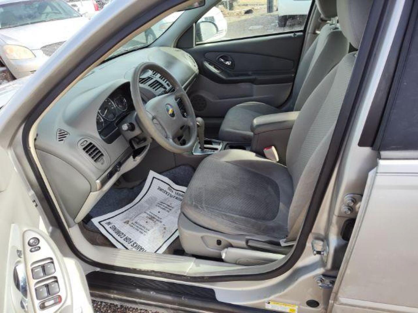 2007 Chevrolet Malibu LS (1G1ZS58F27F) with an 2.2L L4 DOHC 16V engine, 4-Speed Automatic transmission, located at 4801 10th Ave S,, Great Falls, MT, 59405, 47.494347, -111.229942 - Photo#8