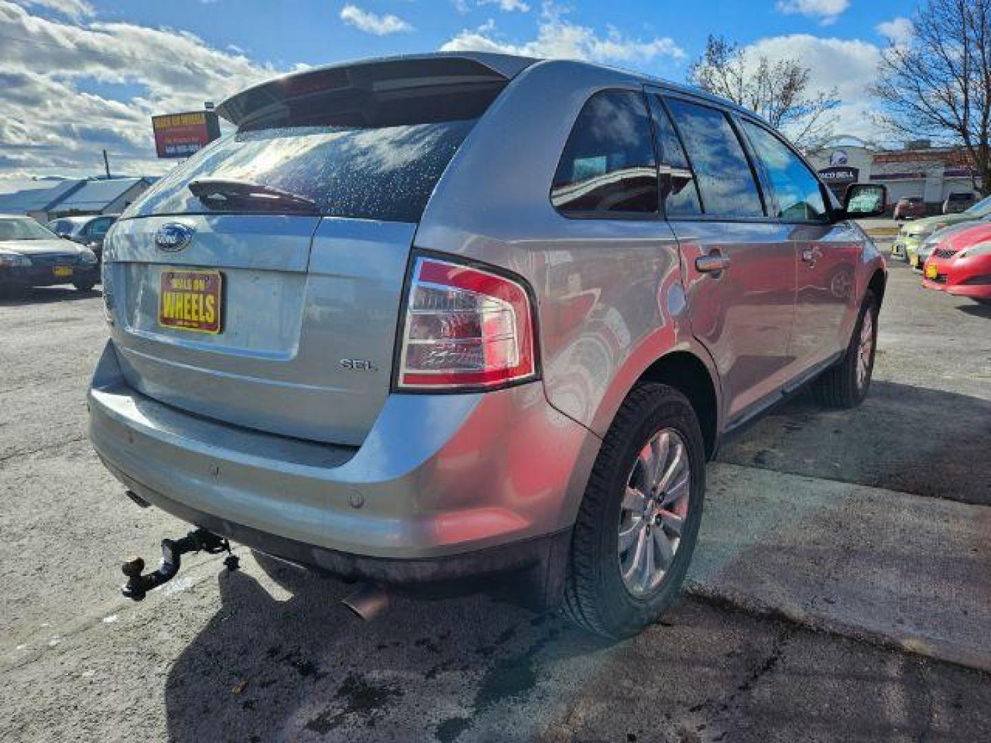 2007 Ford Edge SEL FWD (2FMDK38C57B) with an 3.5L V6 DOHC 24V engine, 6-Speed Automatic transmission, located at 601 E. Idaho St., Kalispell, MT, 59901, 48.203983, -114.308662 - Photo#4