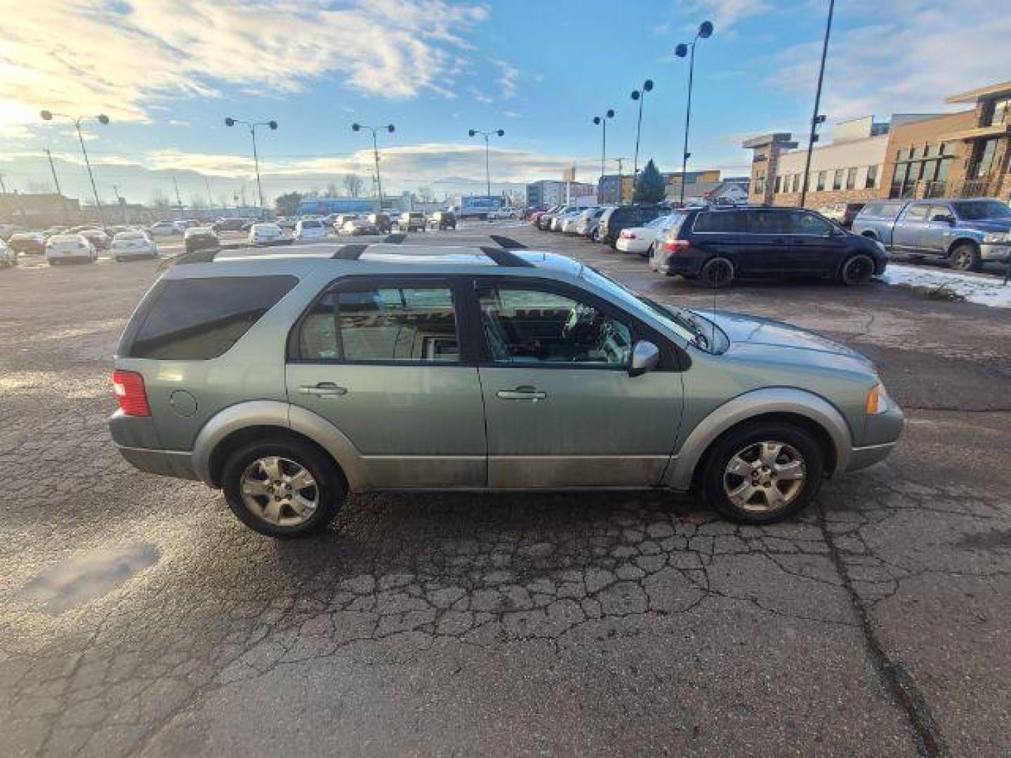 2007 Ford Freestyle SEL AWD (1FMDK05127G) with an 3.0L V6 DOHC 24V engine, Continuously Variable Transmission transmission, located at 1800 West Broadway, Missoula, 59808, (406) 543-1986, 46.881348, -114.023628 - Photo#2