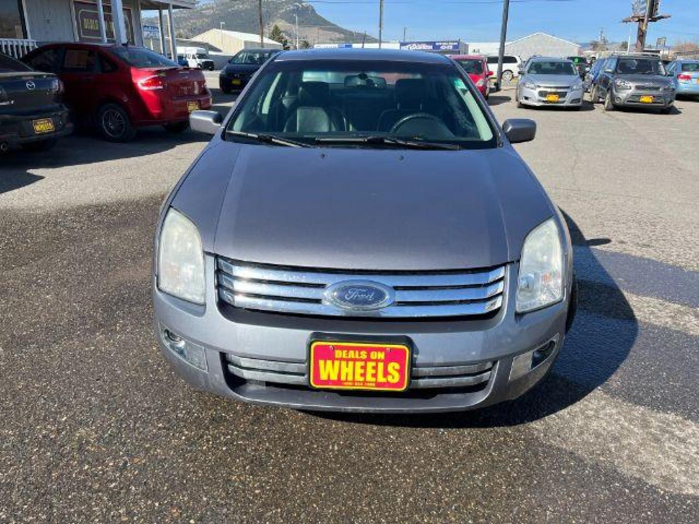 2007 Ford Fusion V6 SEL AWD (3FAHP021X7R) with an 3.0L V6 DOHC 24V engine, located at 1821 N Montana Ave., Helena, MT, 59601, 46.603447, -112.022781 - Photo#1