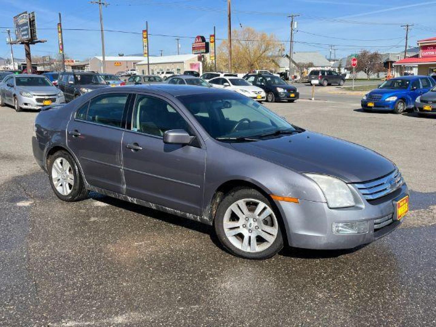 2007 Ford Fusion V6 SEL AWD (3FAHP021X7R) with an 3.0L V6 DOHC 24V engine, located at 1821 N Montana Ave., Helena, MT, 59601, 46.603447, -112.022781 - Photo#2