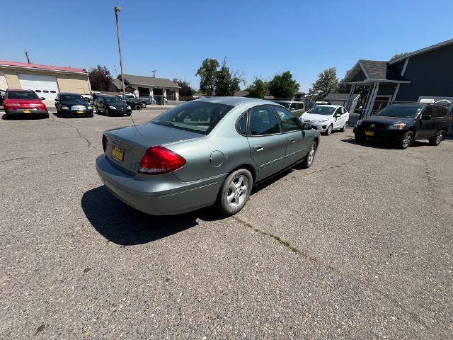 2007 Green Ford Taurus n/a (1FAFP53UX7A) with an 3.0 L engine, located at 1821 N Montana Ave., Helena, MT, 59601, 46.603447, -112.022781 - Photo#4