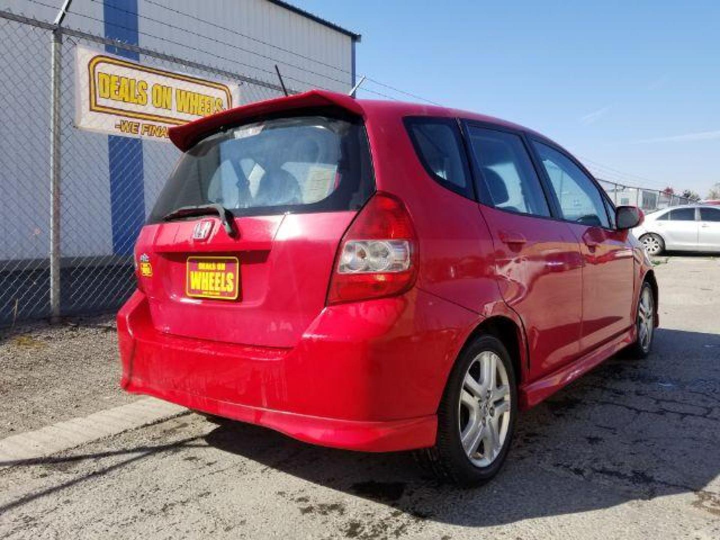 2007 Honda Fit Sport 5-Speed AT (JHMGD38687S) with an 1.5L L4 SOHC 16V engine, 5-Speed Automatic transmission, located at 4801 10th Ave S,, Great Falls, MT, 59405, 47.494347, -111.229942 - Photo#4