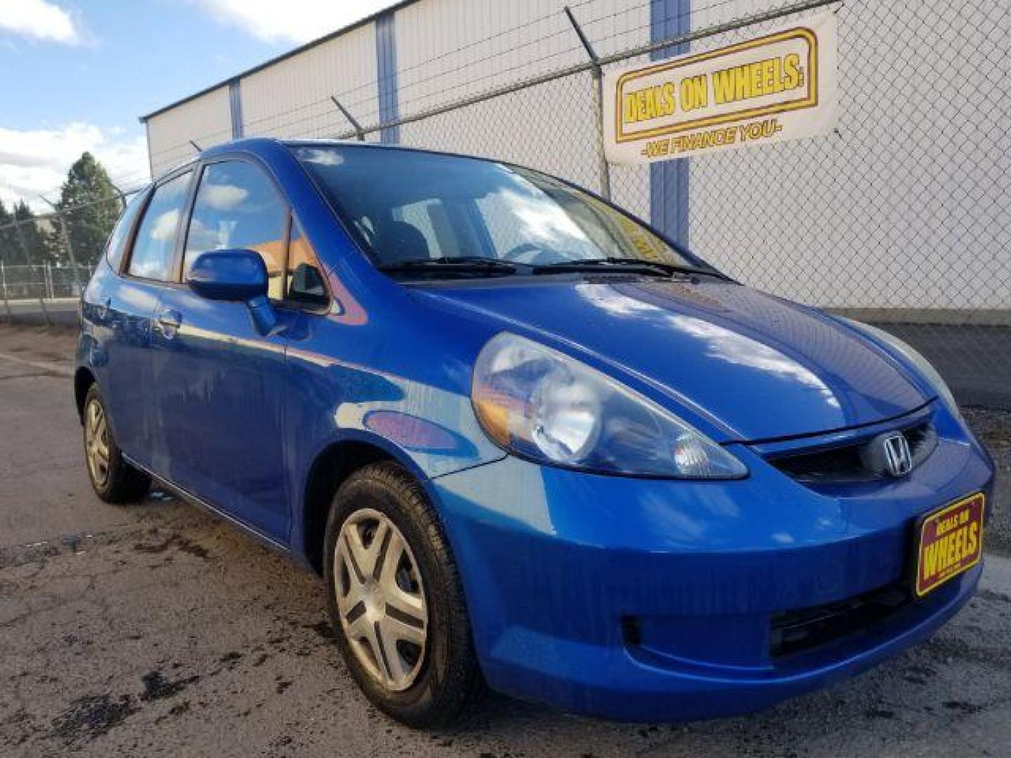 2007 Honda Fit 5-Speed AT (JHMGD38447S) with an 1.5L L4 SOHC 16V engine, 5-Speed Automatic transmission, located at 601 E. Idaho St., Kalispell, MT, 59901, 48.203983, -114.308662 - Photo#9