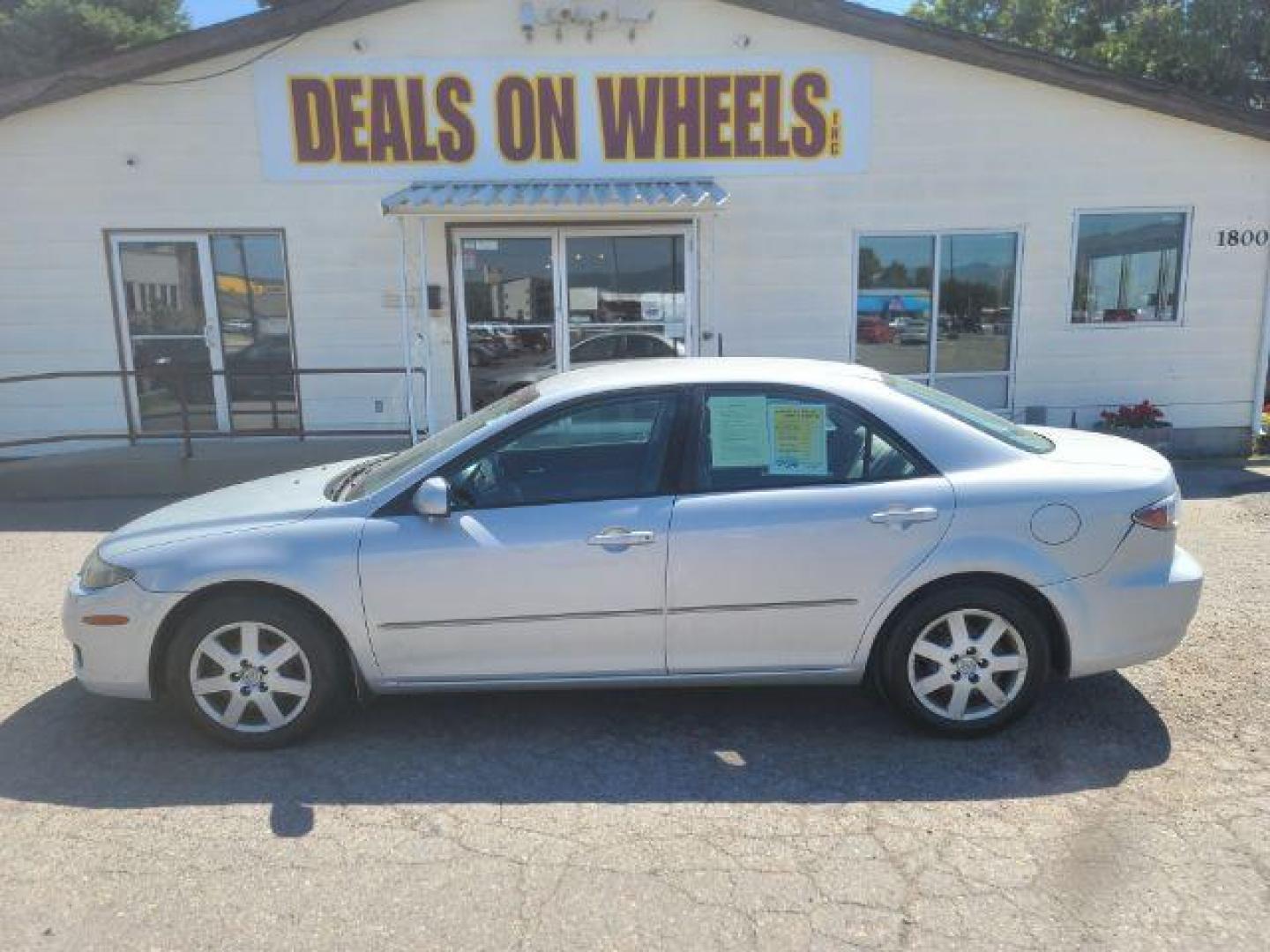 2007 Mazda Mazda6 SEDAN 4-DR (1YVHP80C375) with an 2.3L L4 DOHC 16V engine, located at 4047 Montana Ave., Billings, MT, 59101, 45.770847, -108.529800 - Photo#5